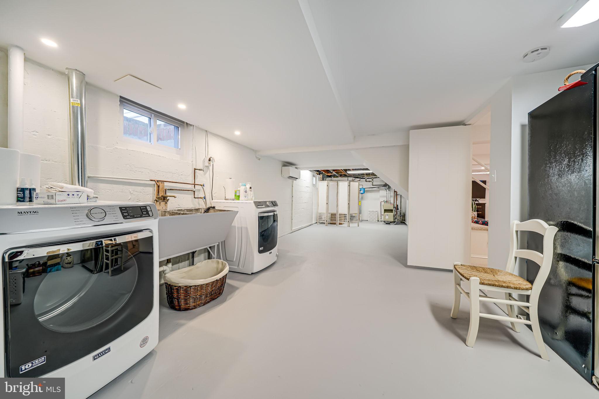 LYON VILLAGE - Residential