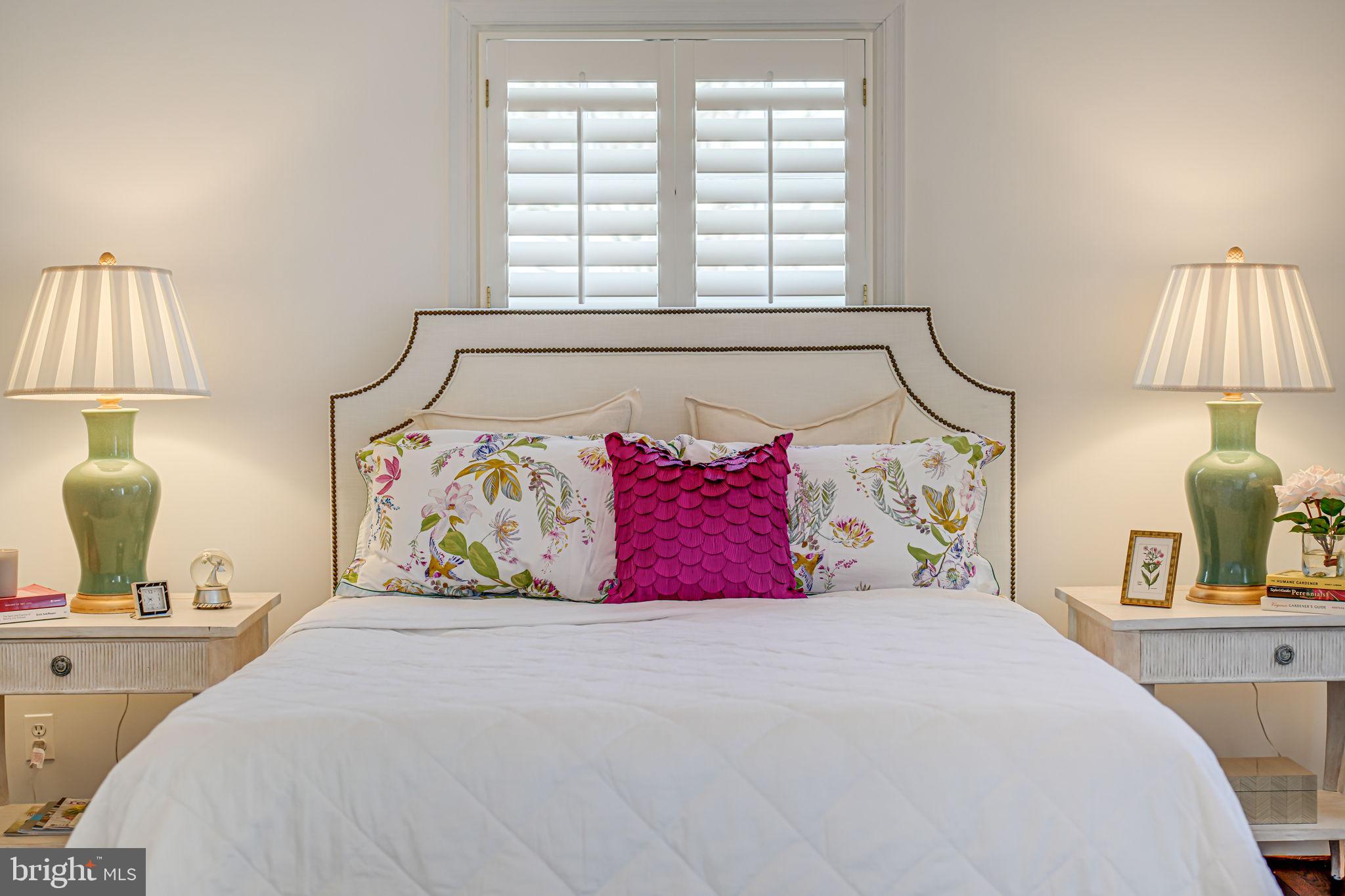 LYON VILLAGE - Residential