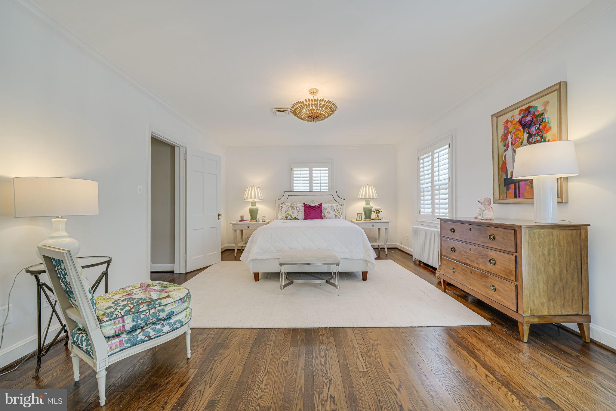 LYON VILLAGE - Residential