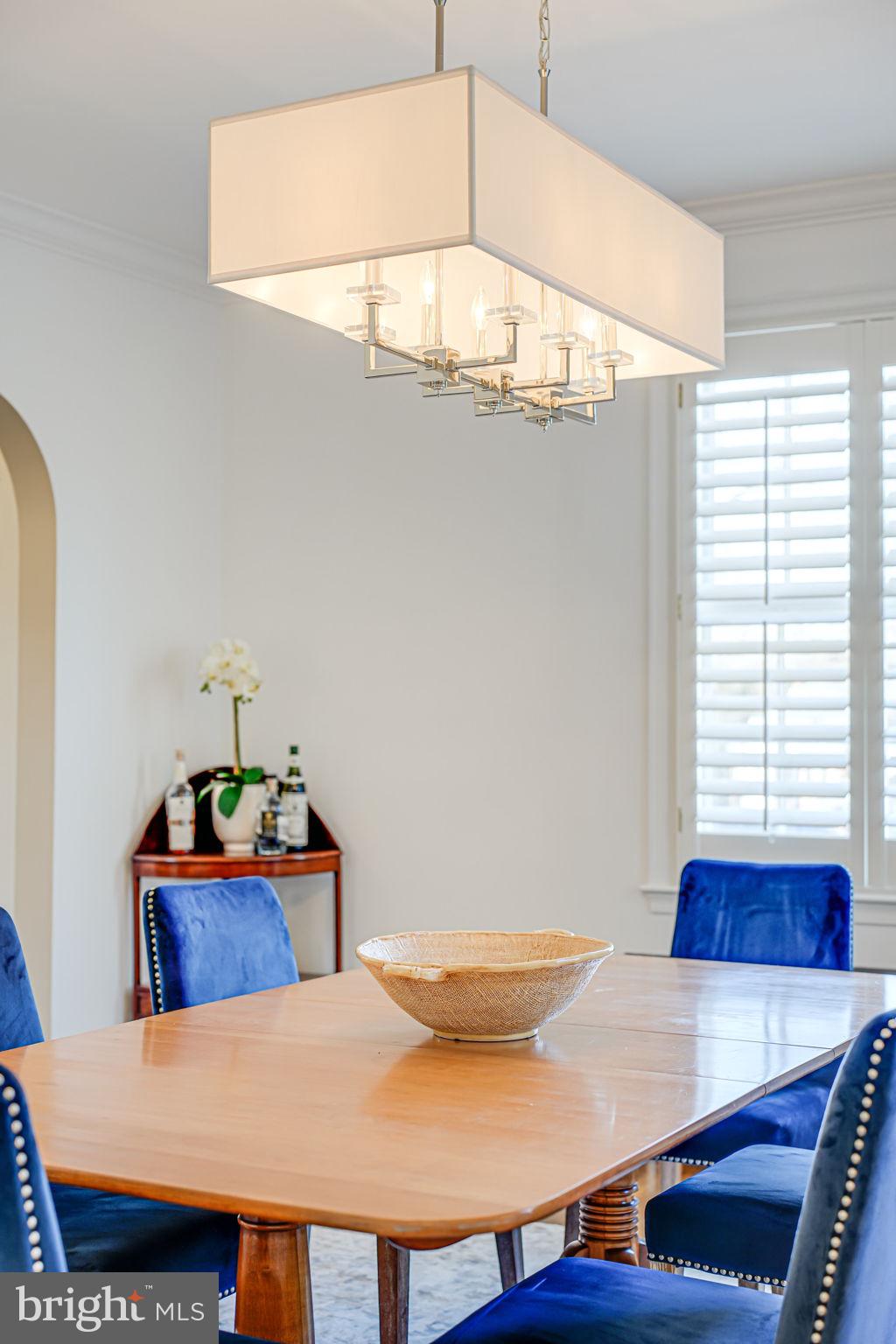 LYON VILLAGE - Residential