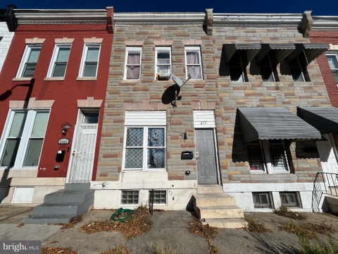 Townhouse For Sale - 2551 Francis Street<br/> BALTIMORE, MD 21217
