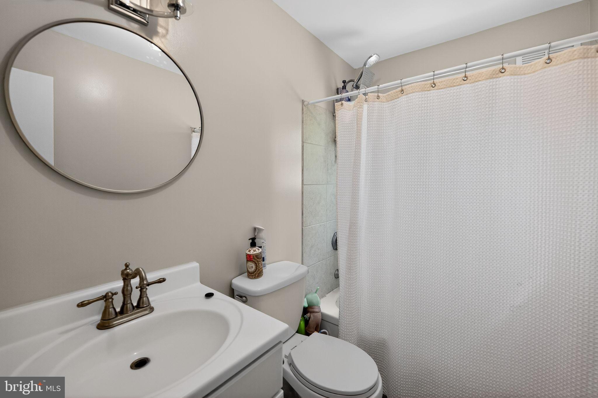 OAKLEIGH HILLS - Residential