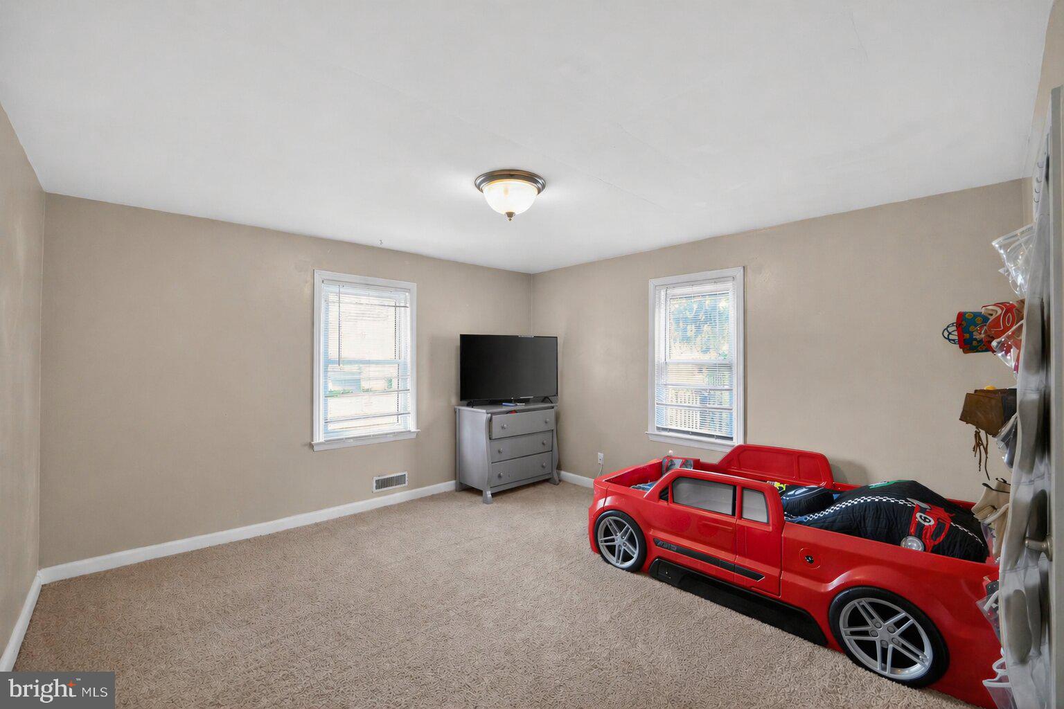 OAKLEIGH HILLS - Residential