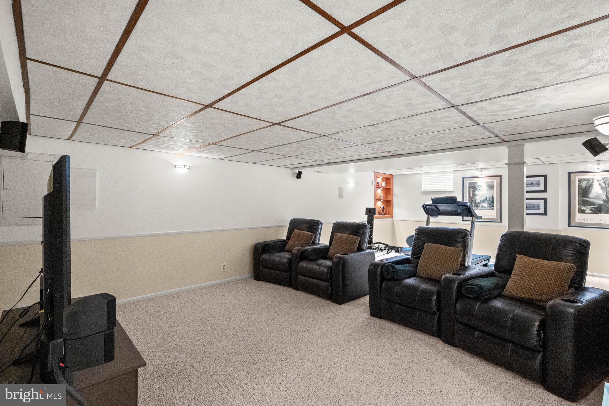 SILVER SPRING CNTRY CLUB - Residential