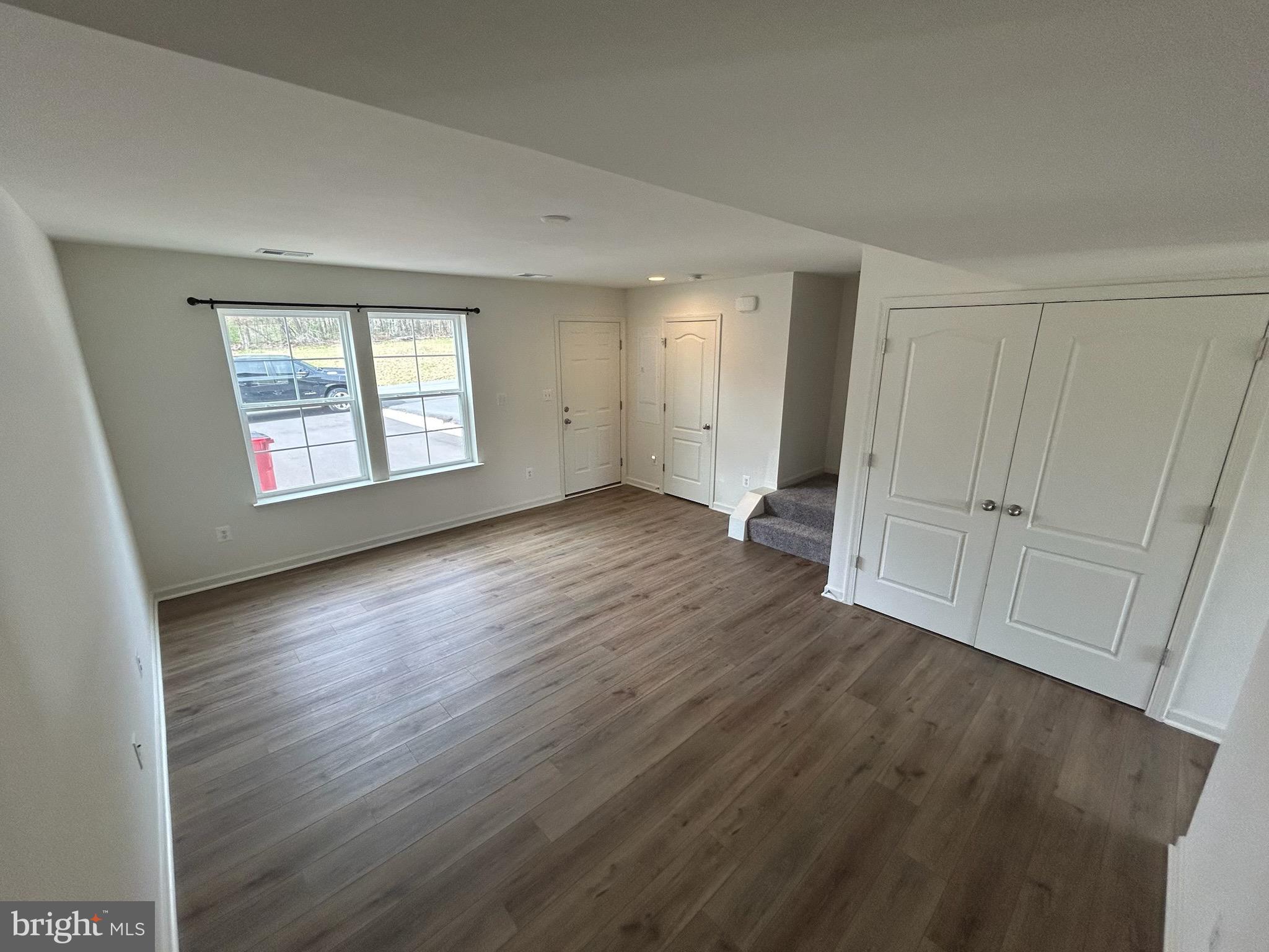 WHISPERING PINES - Residential Lease