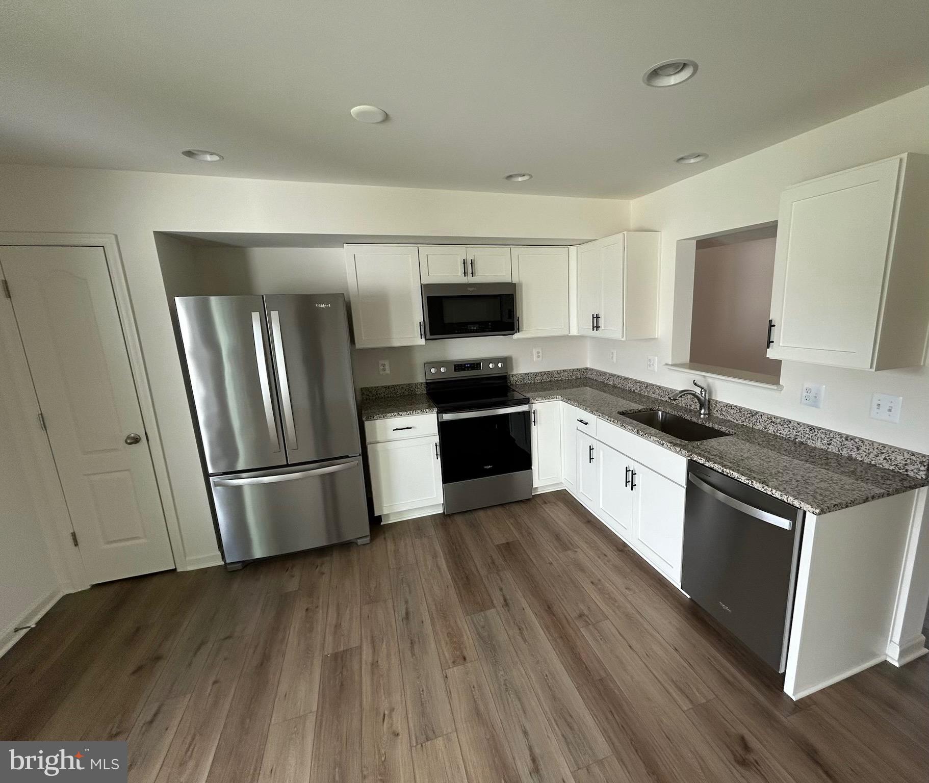 WHISPERING PINES - Residential Lease