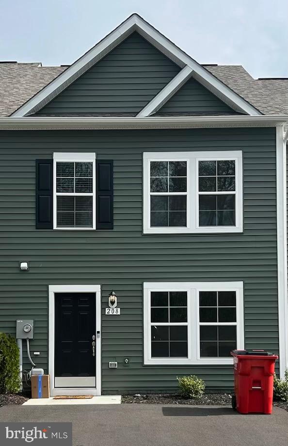 WHISPERING PINES - Residential Lease