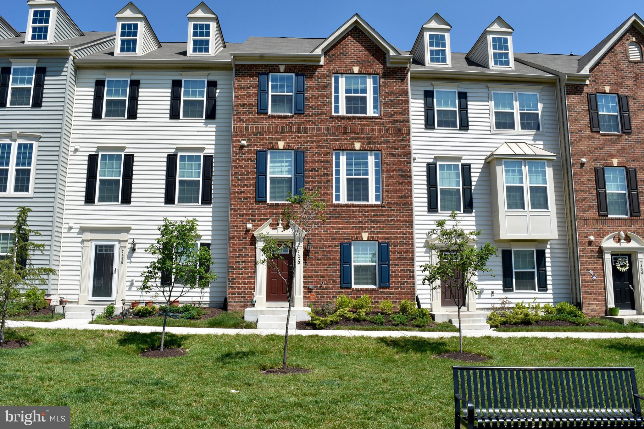 HOWARD SQUARE - Residential Lease