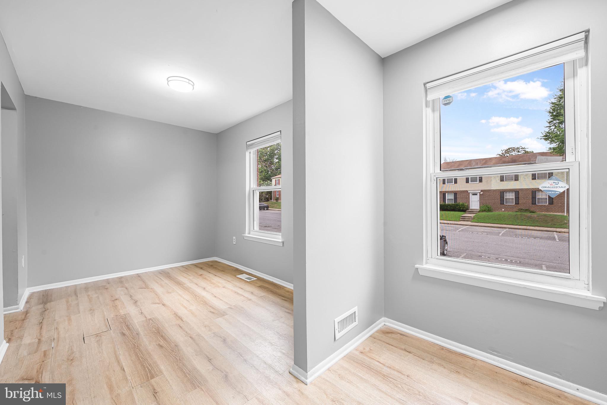 1825 ORIOLE COURT