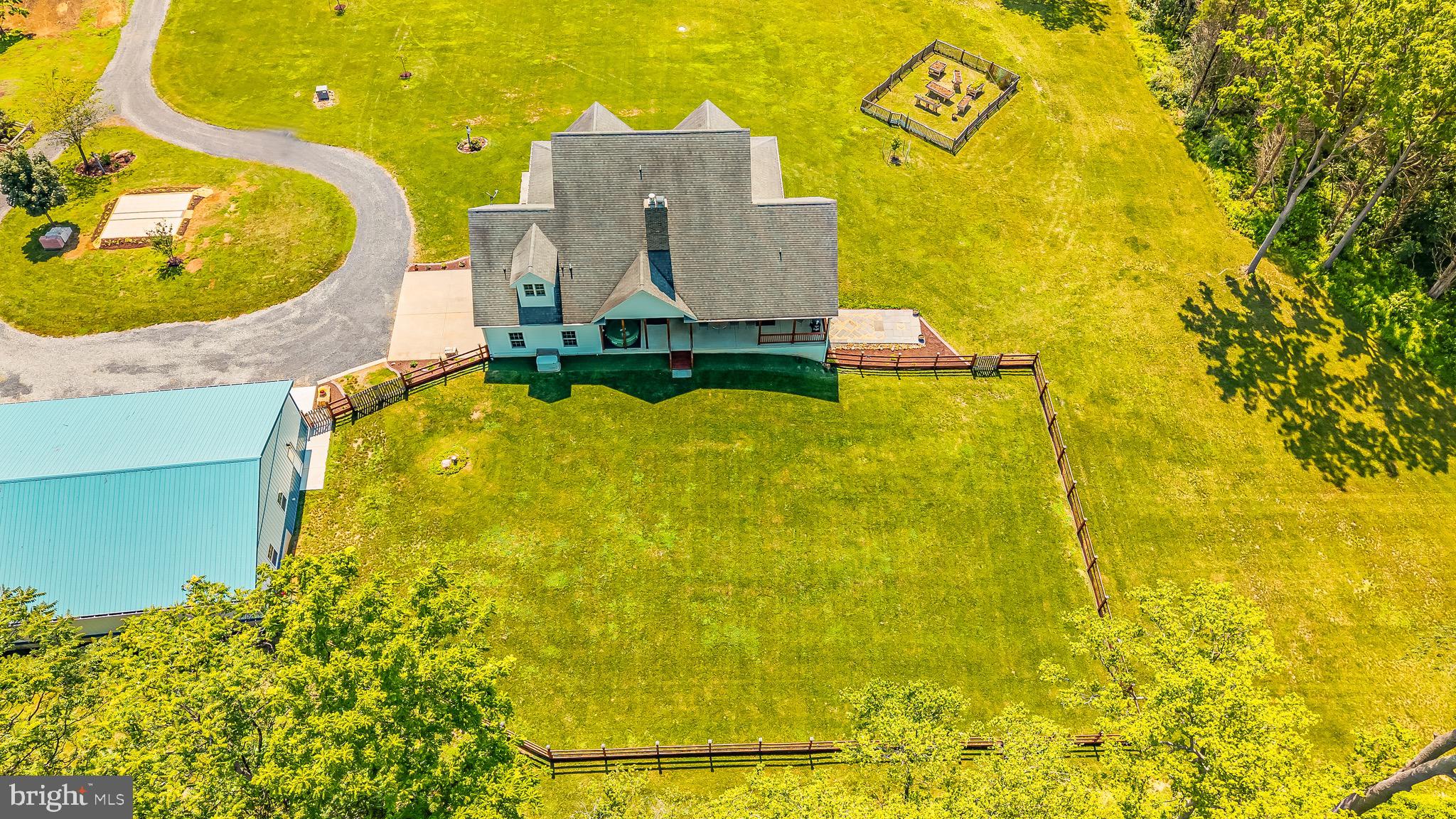 50 VALENTINE COURT
