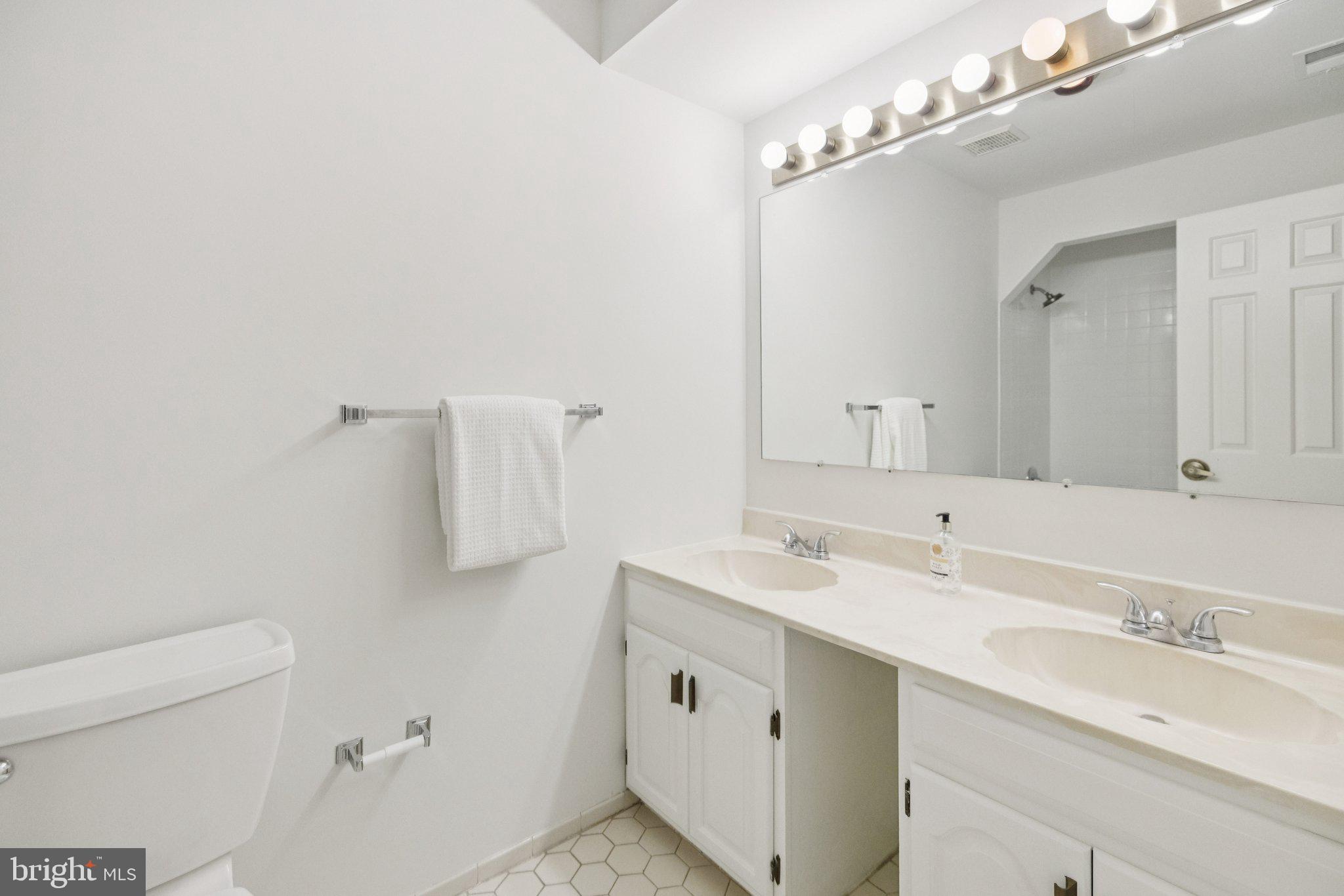 QUINCE ORCHARD VALLEY - Residential