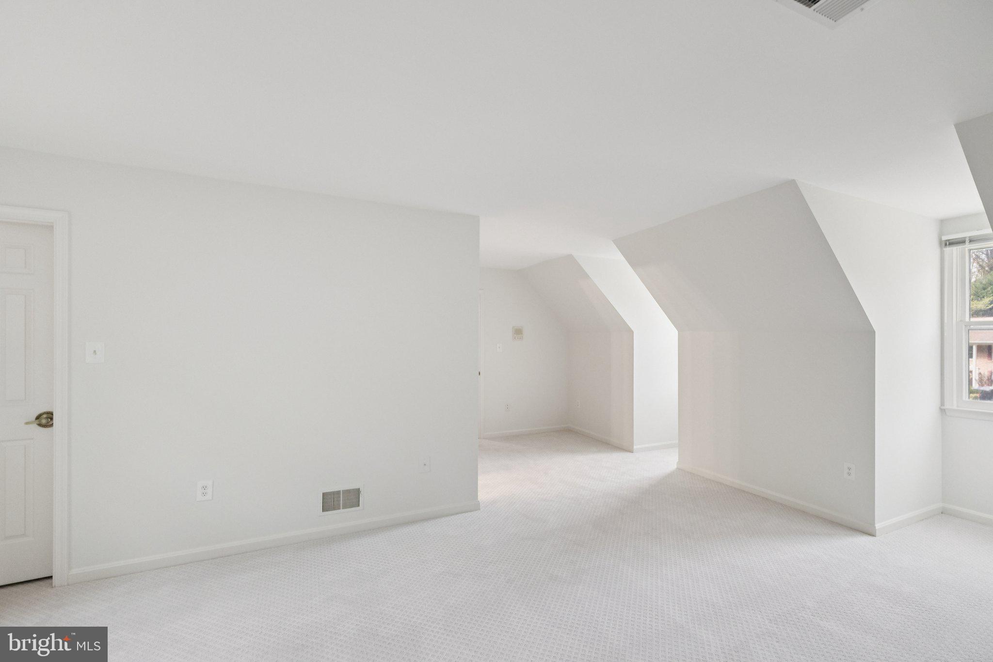 QUINCE ORCHARD VALLEY - Residential