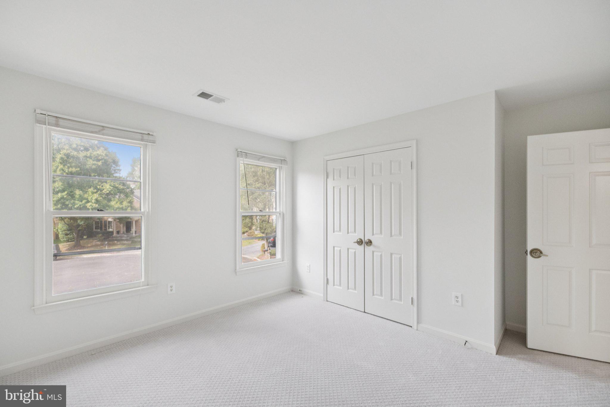 QUINCE ORCHARD VALLEY - Residential