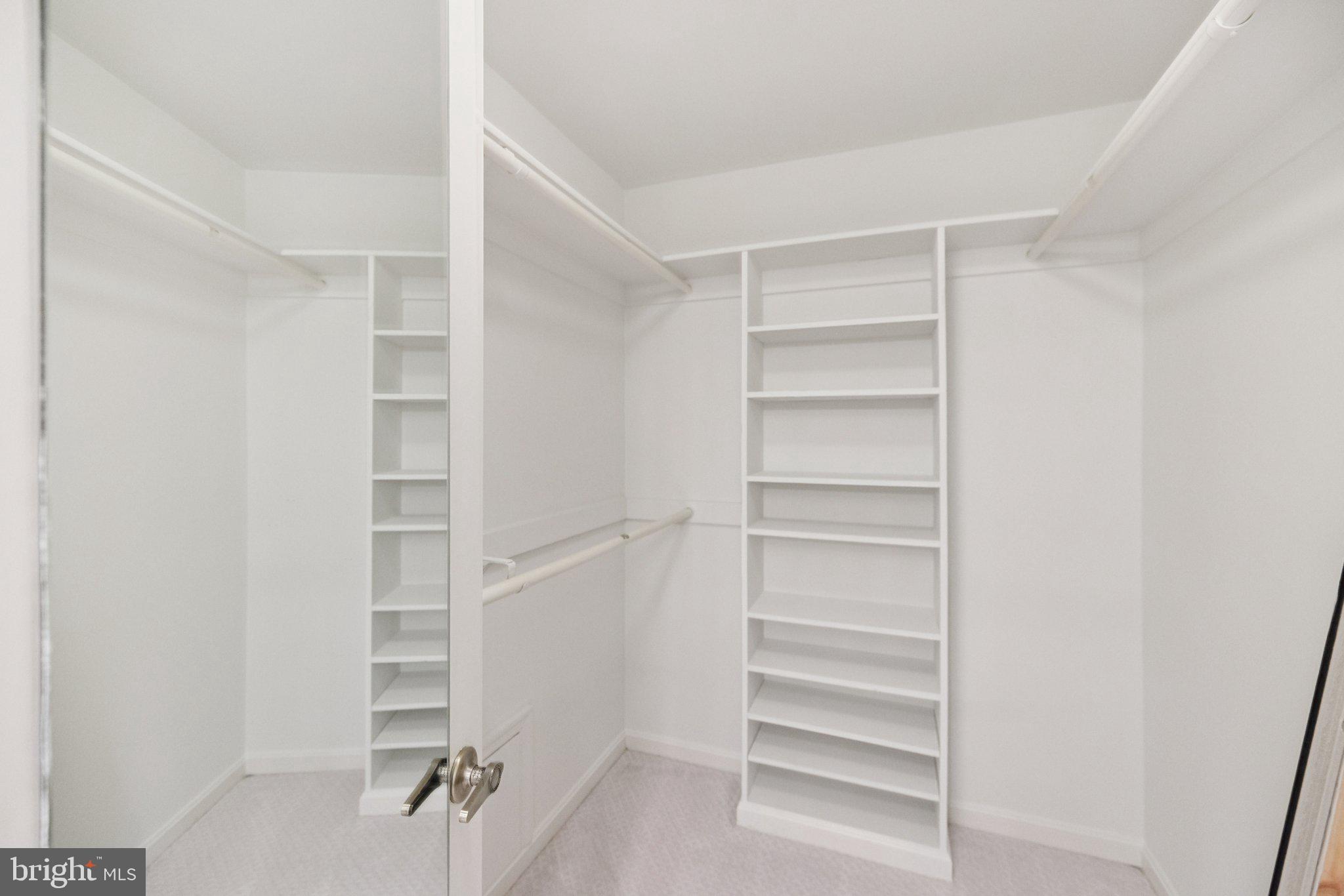 QUINCE ORCHARD VALLEY - Residential