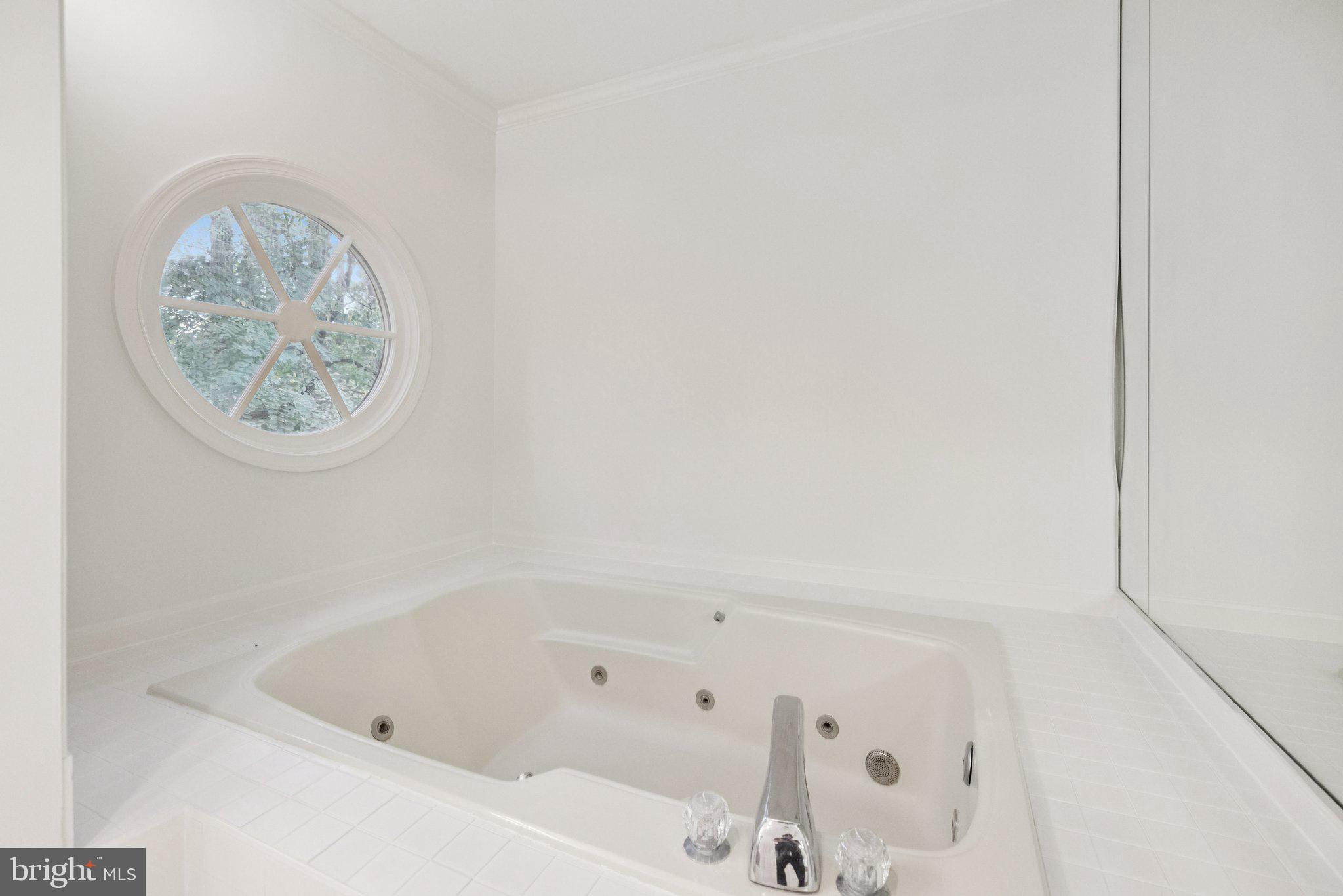 QUINCE ORCHARD VALLEY - Residential