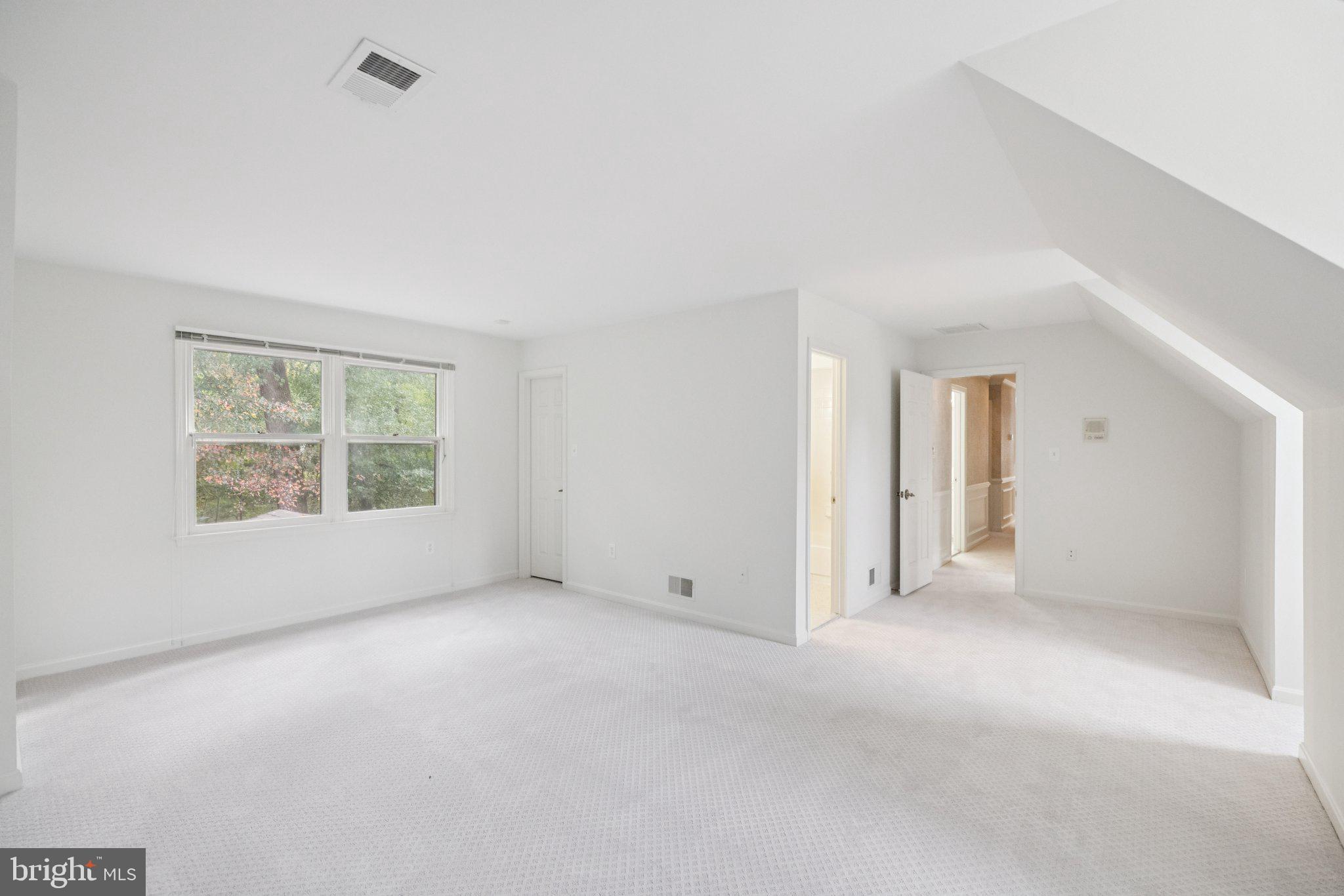 QUINCE ORCHARD VALLEY - Residential