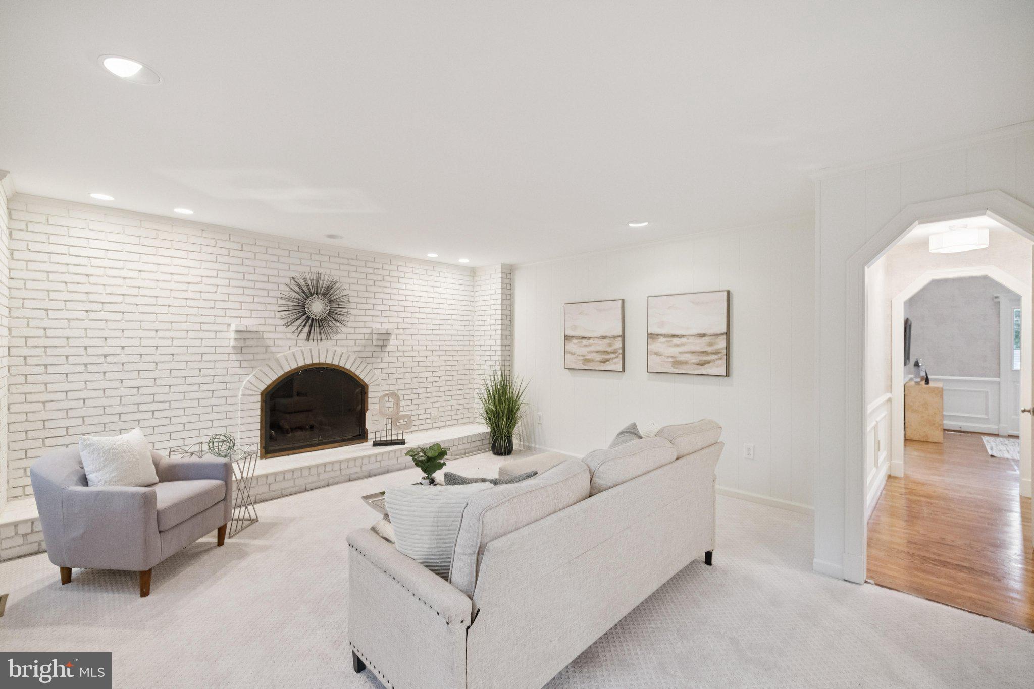 QUINCE ORCHARD VALLEY - Residential