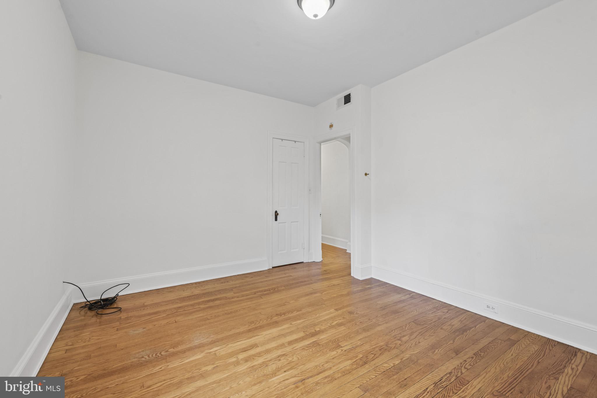 ROLAND PARK - Residential Income