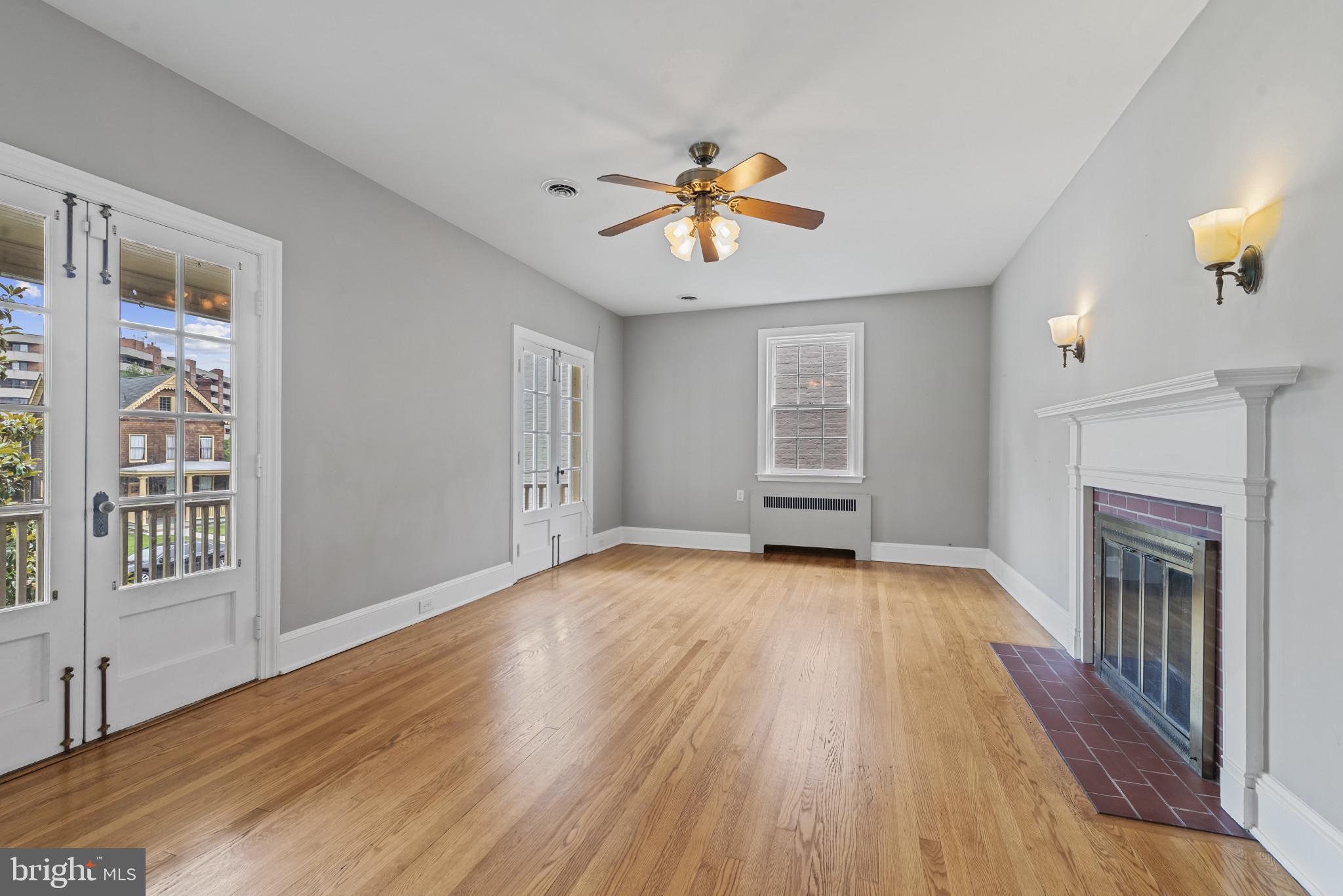 ROLAND PARK - Residential Income