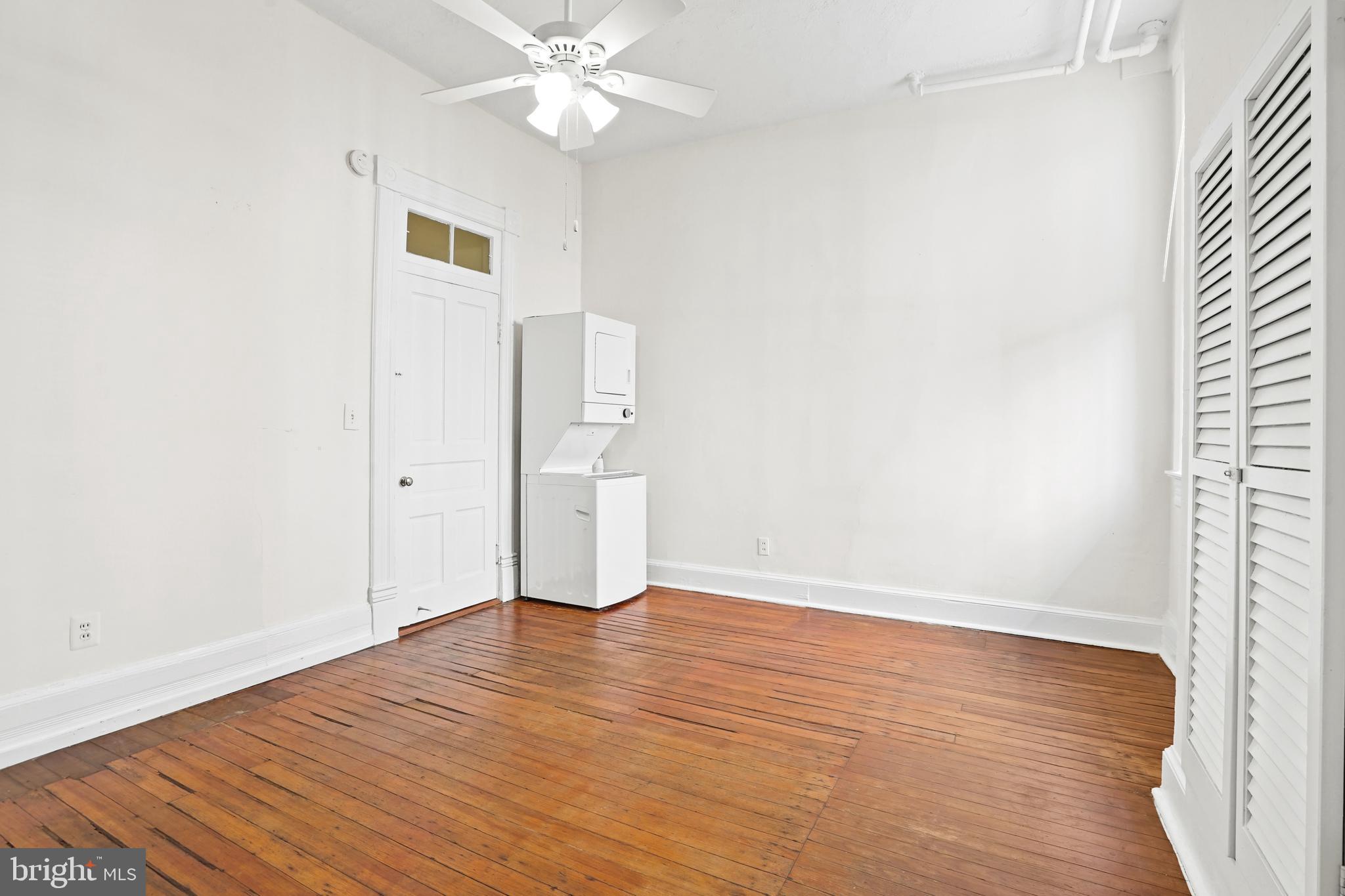 OLD TOWN - Residential Lease