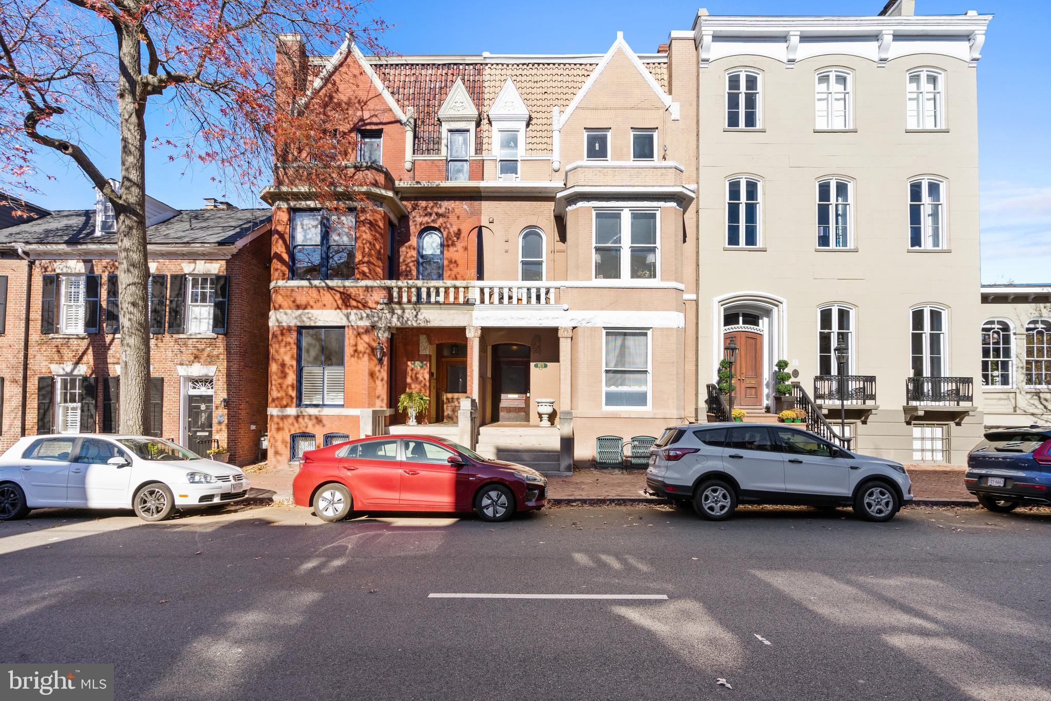 OLD TOWN - Residential Lease