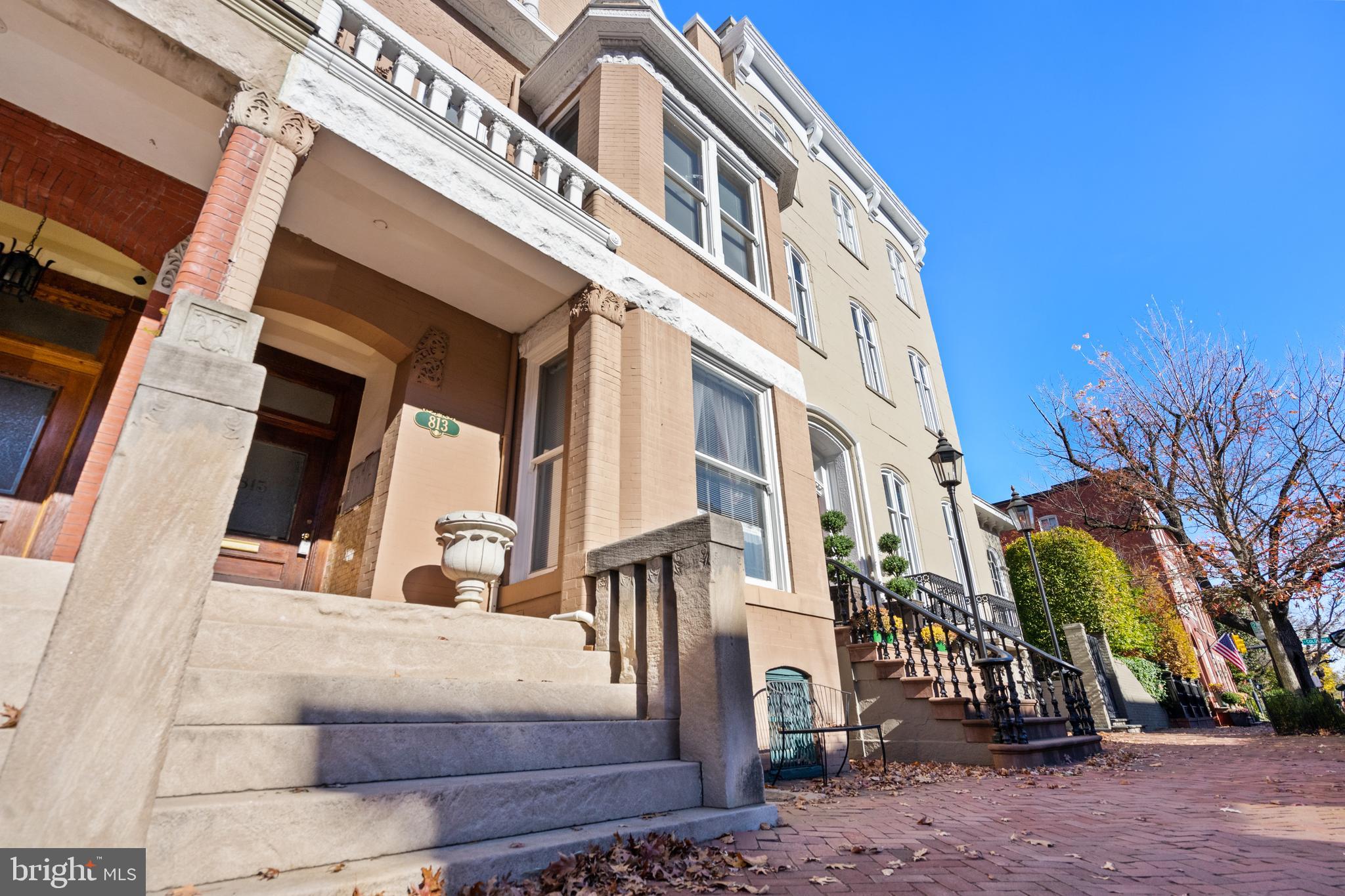 OLD TOWN - Residential Lease