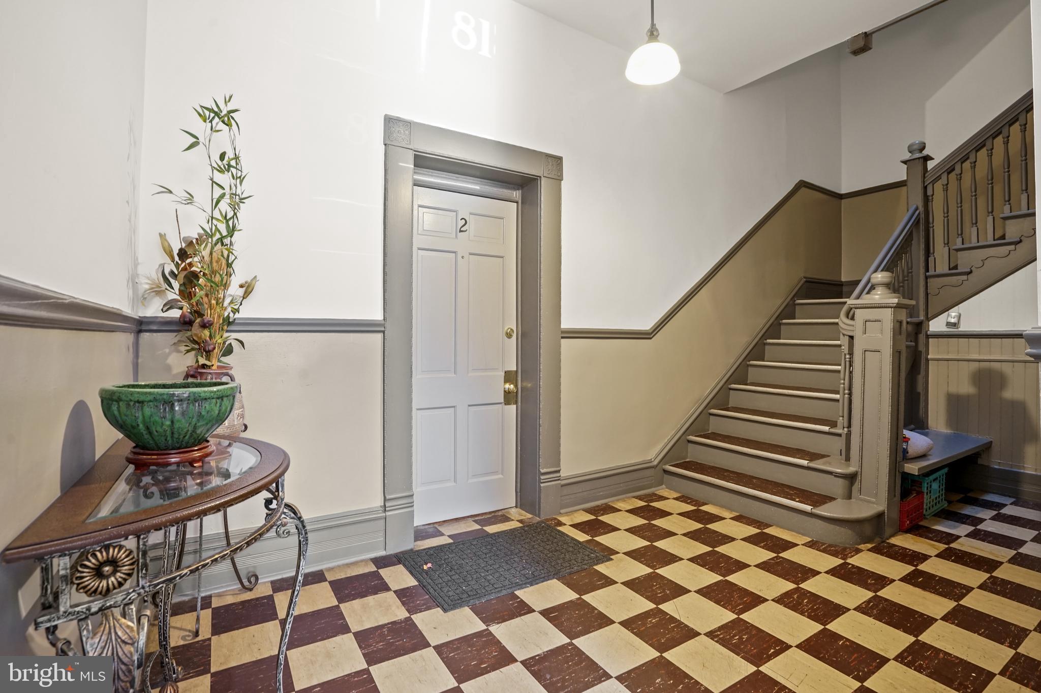 OLD TOWN - Residential Lease