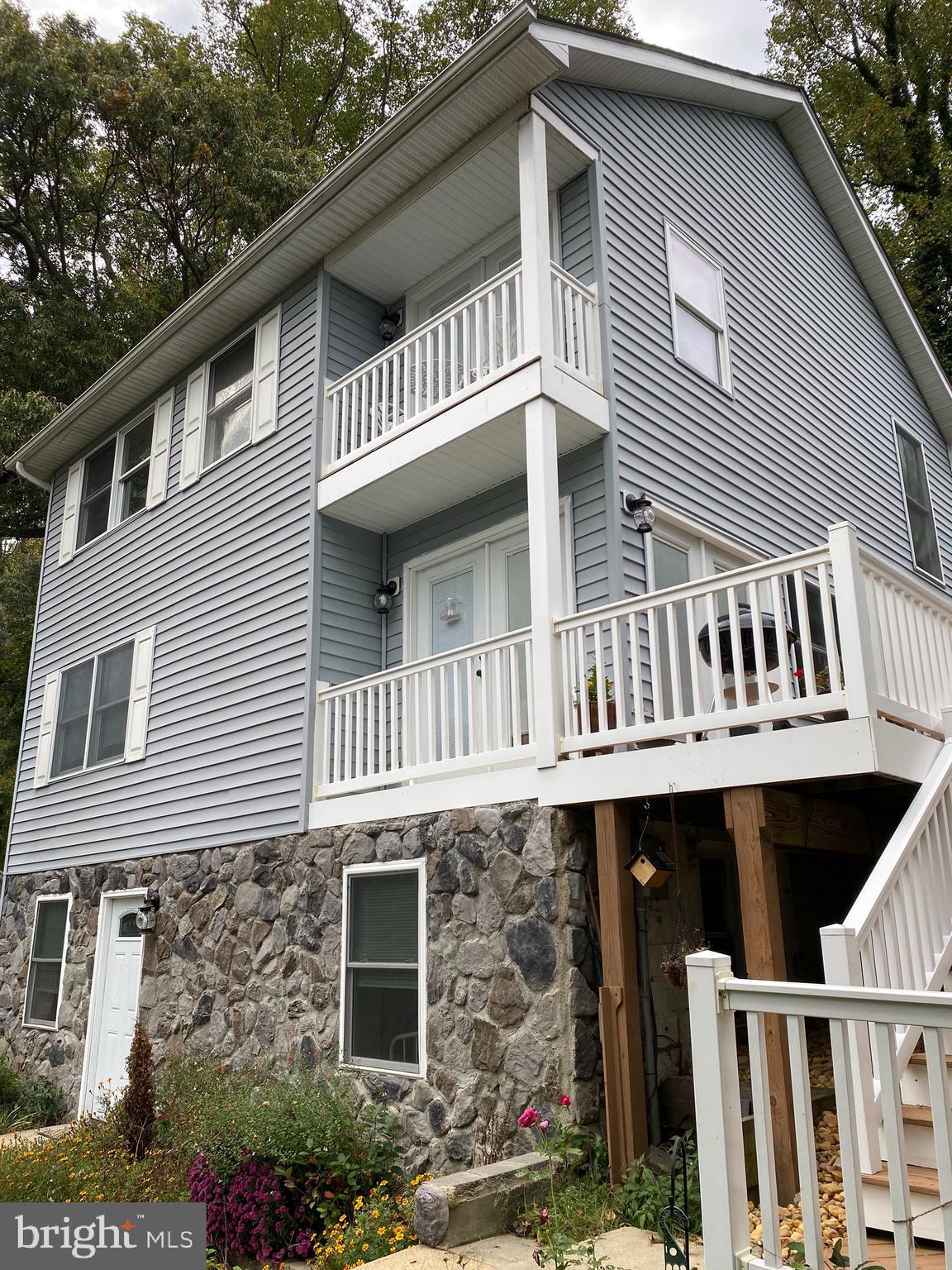 CALVERT BEACH ESTATES - Residential Lease