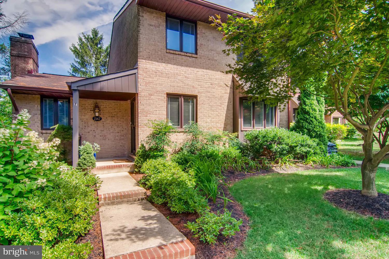 VALLEYWOOD AT FIVE FARMS - Residential