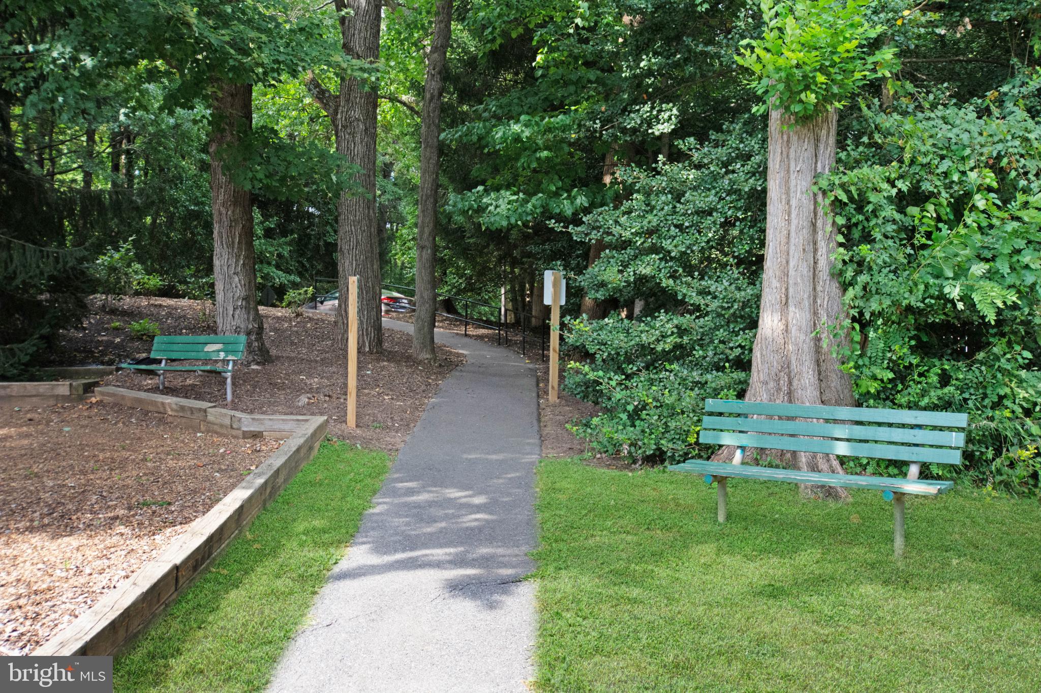 INVERNESS KNOLLS - Residential