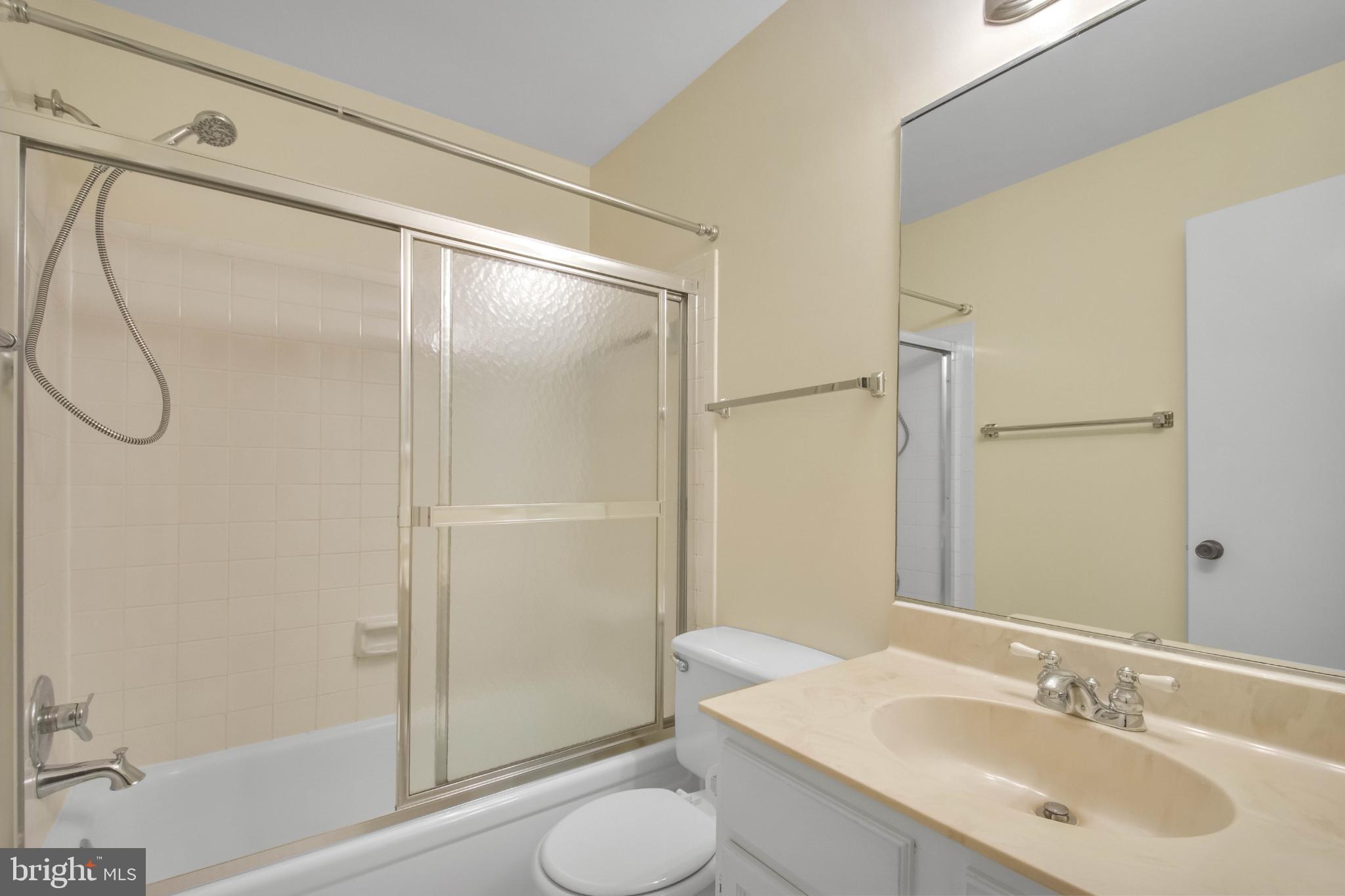 INVERNESS KNOLLS - Residential