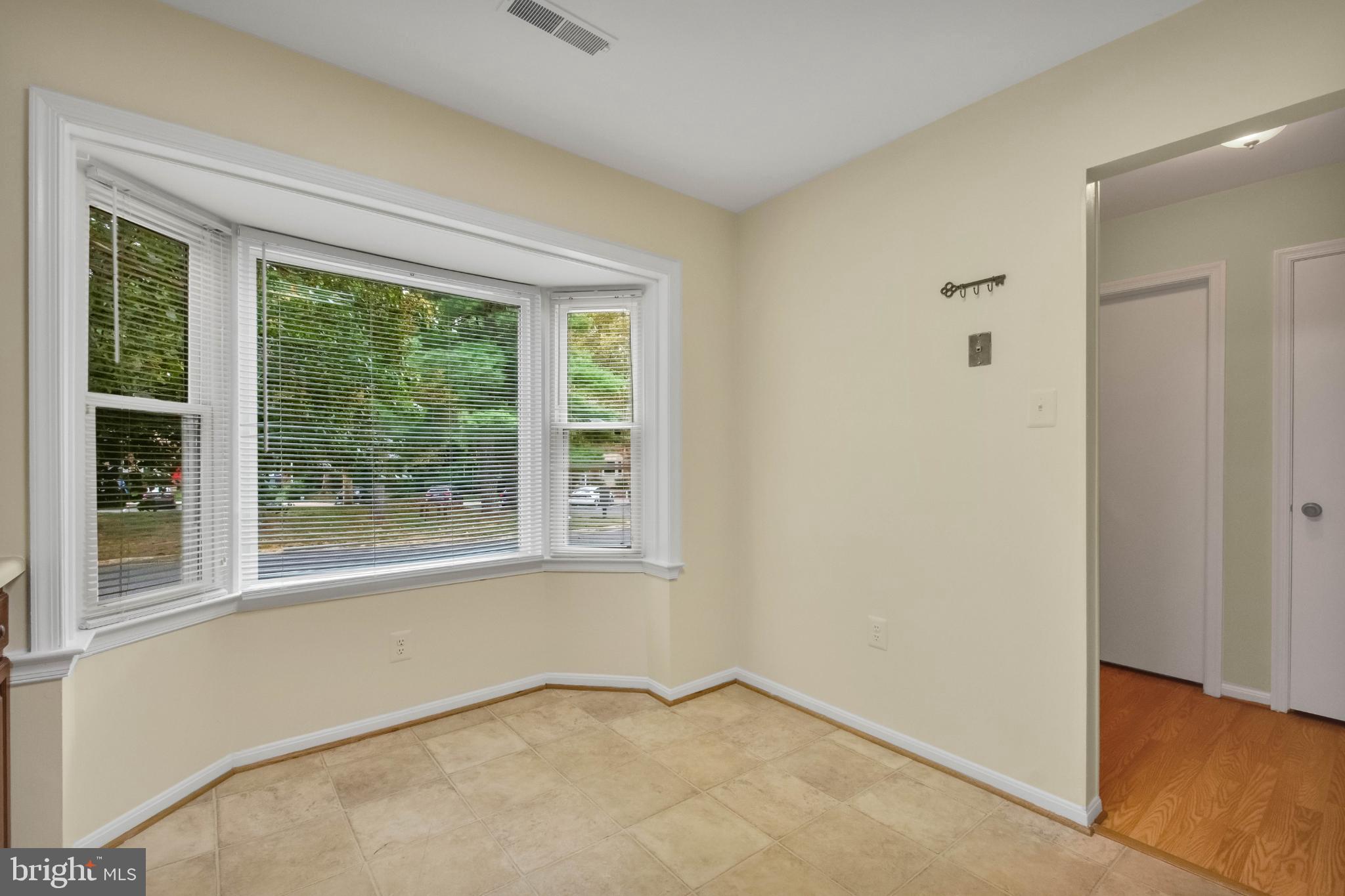 INVERNESS KNOLLS - Residential