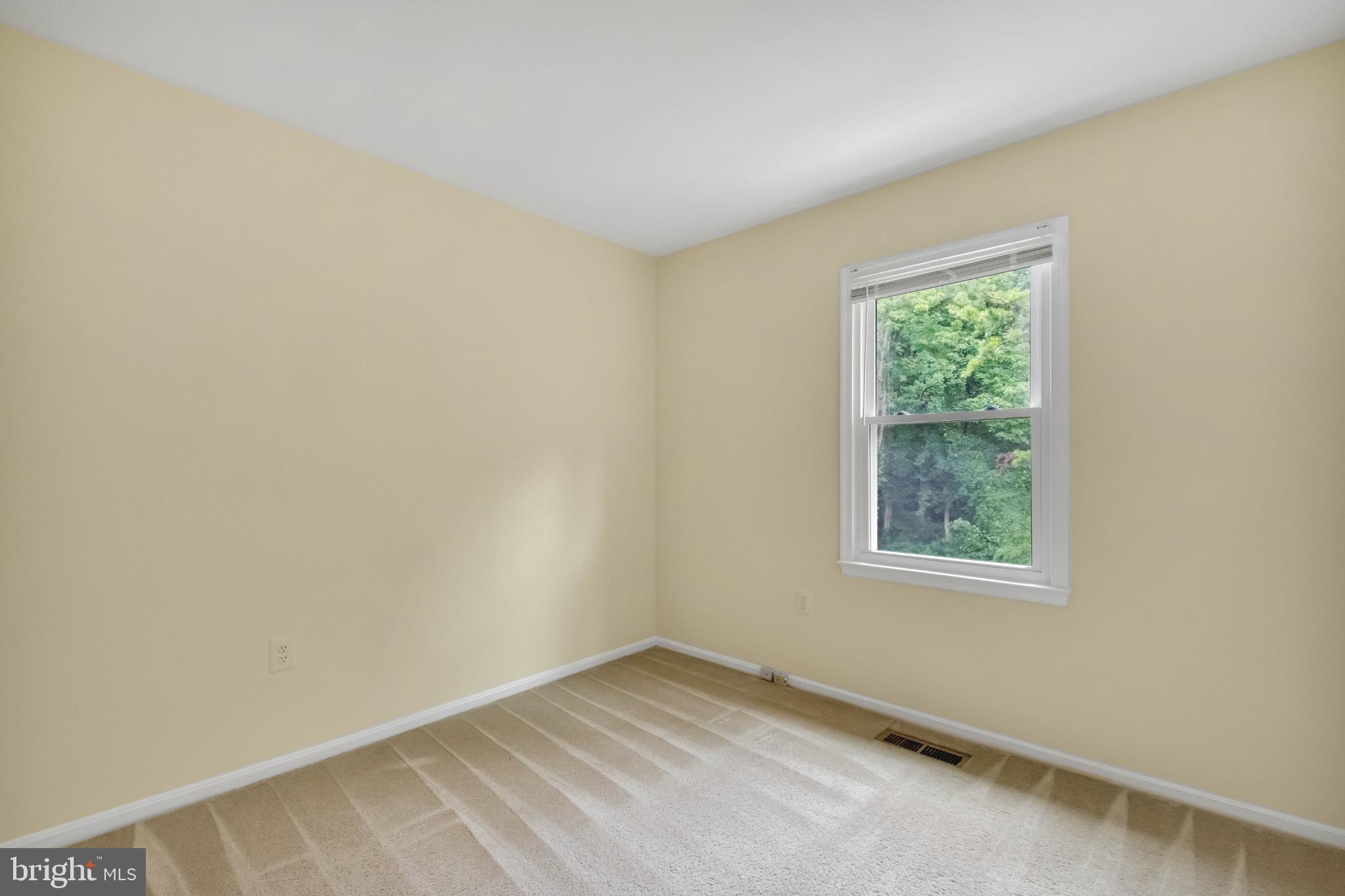 INVERNESS KNOLLS - Residential