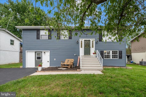 Homes For Sale - 10 Sherman Street<br/> HANOVER, PA 17331
