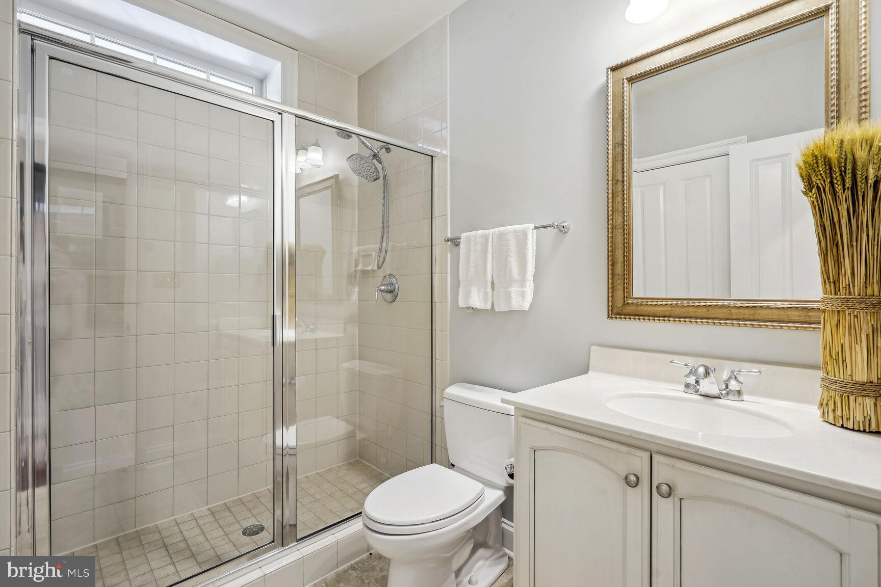 CHALICE CREST - Residential