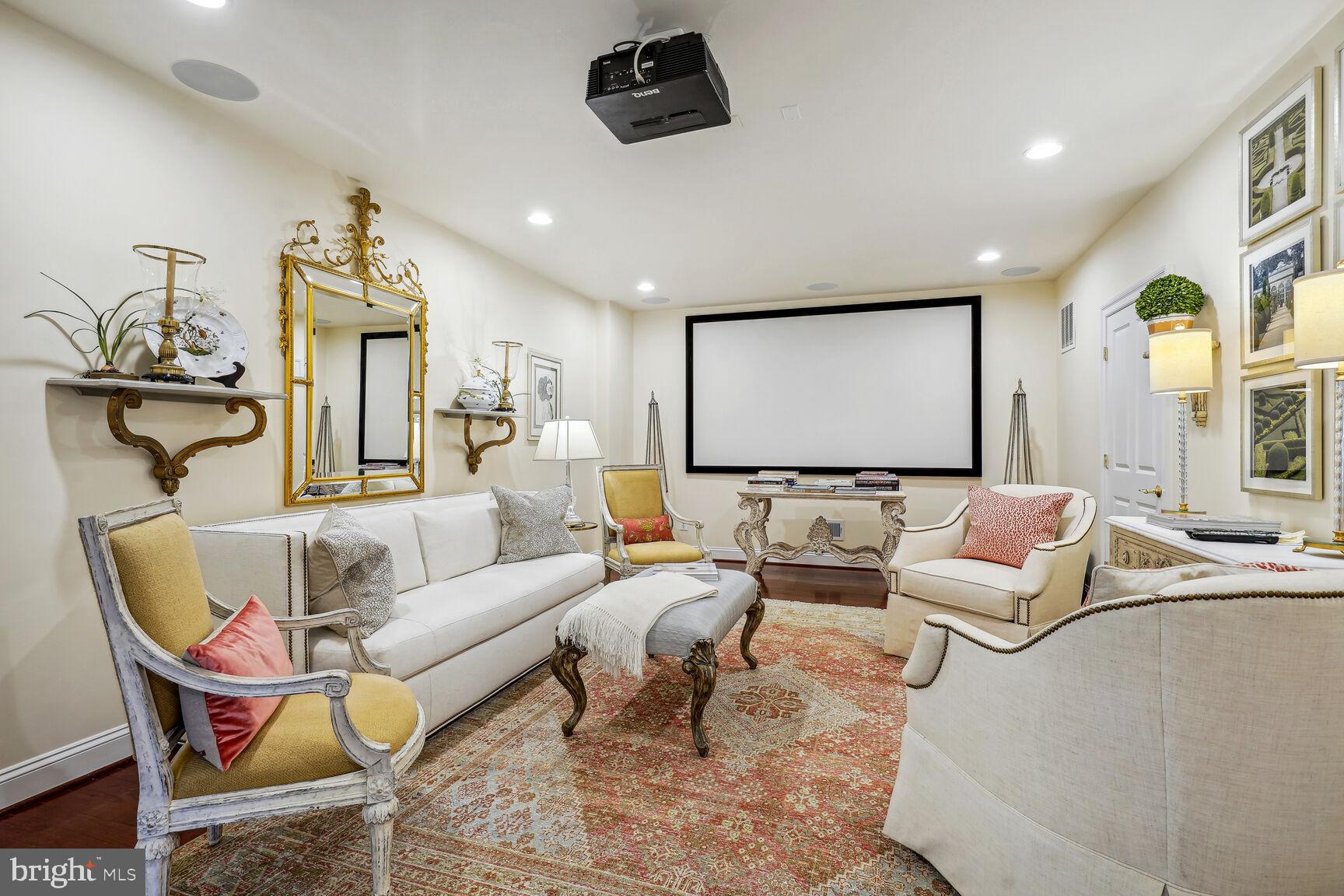 CHALICE CREST - Residential