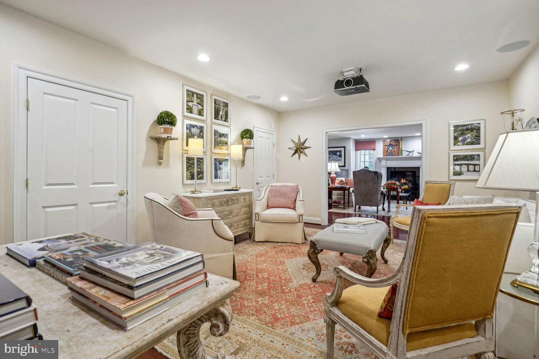 CHALICE CREST - Residential