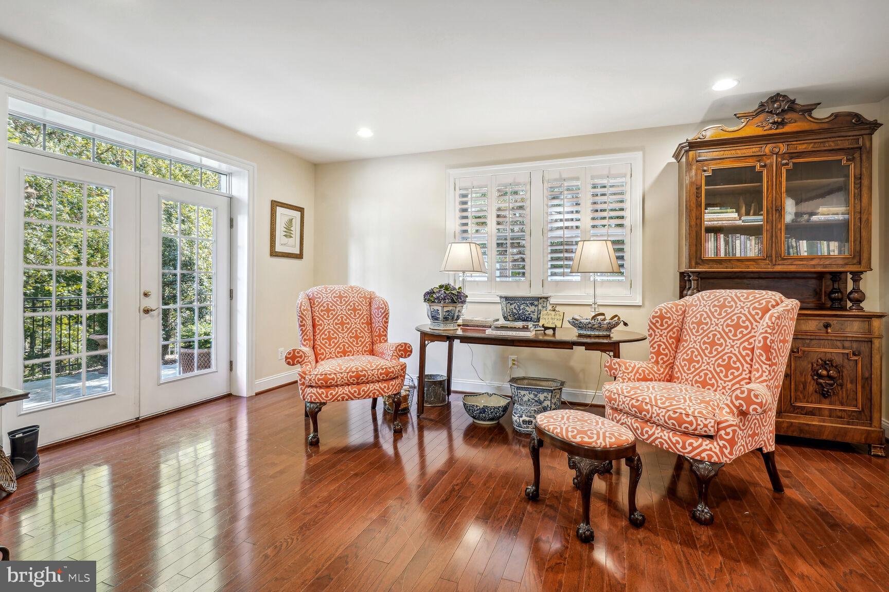 CHALICE CREST - Residential