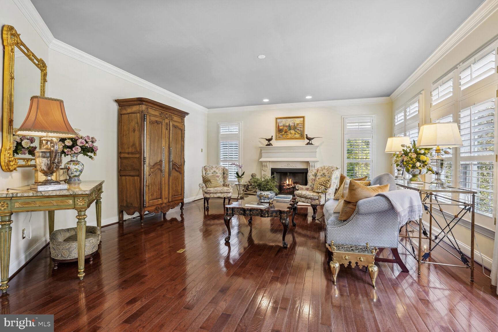 CHALICE CREST - Residential