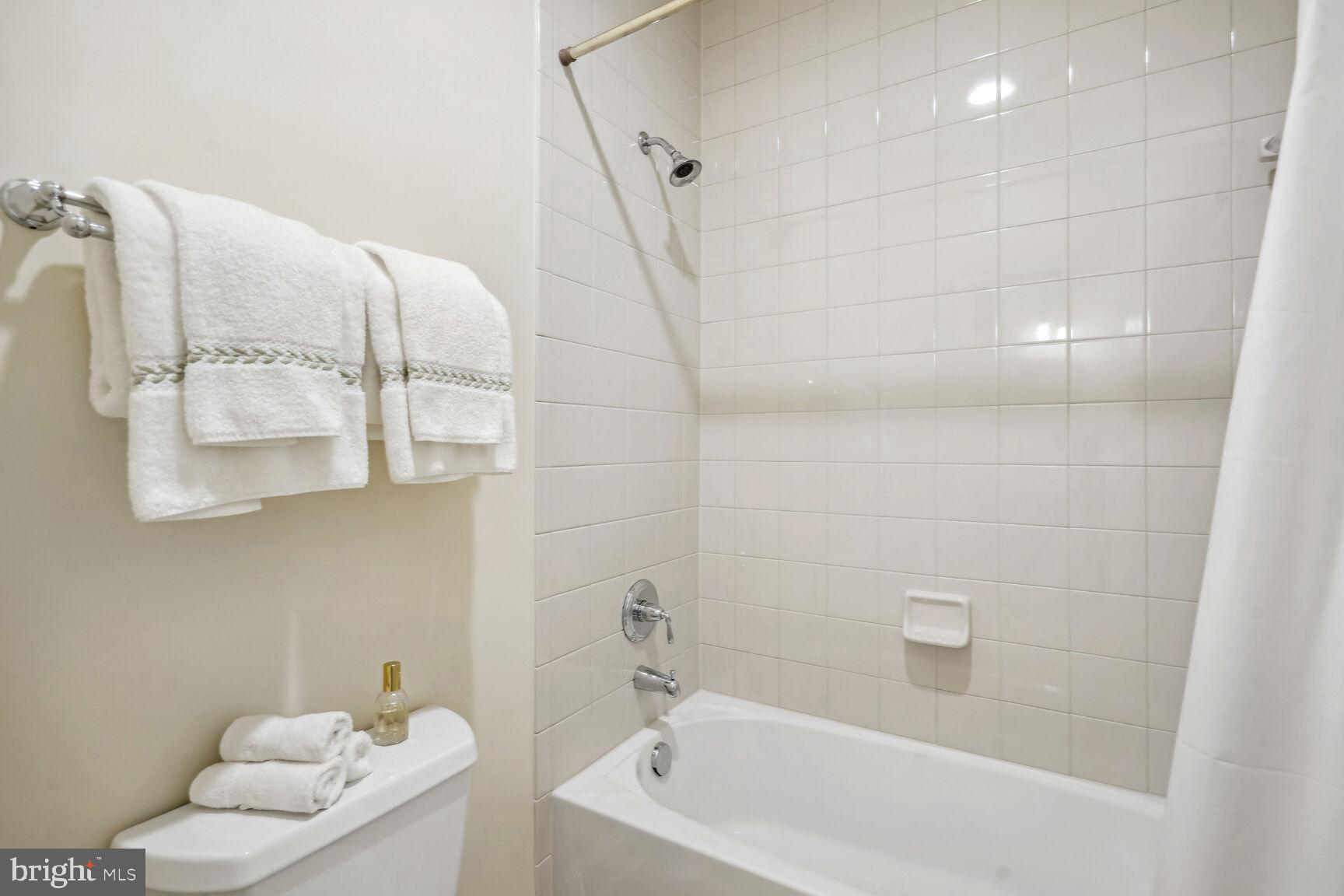 CHALICE CREST - Residential