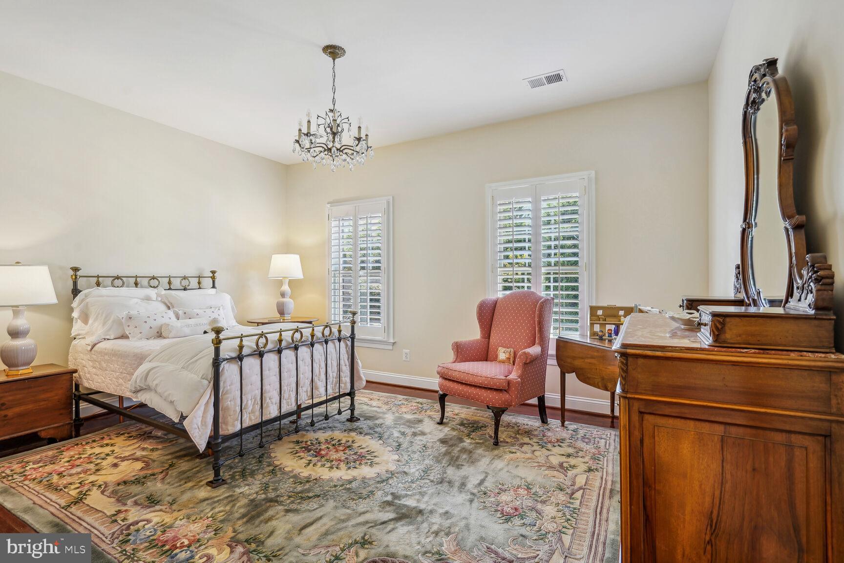 CHALICE CREST - Residential