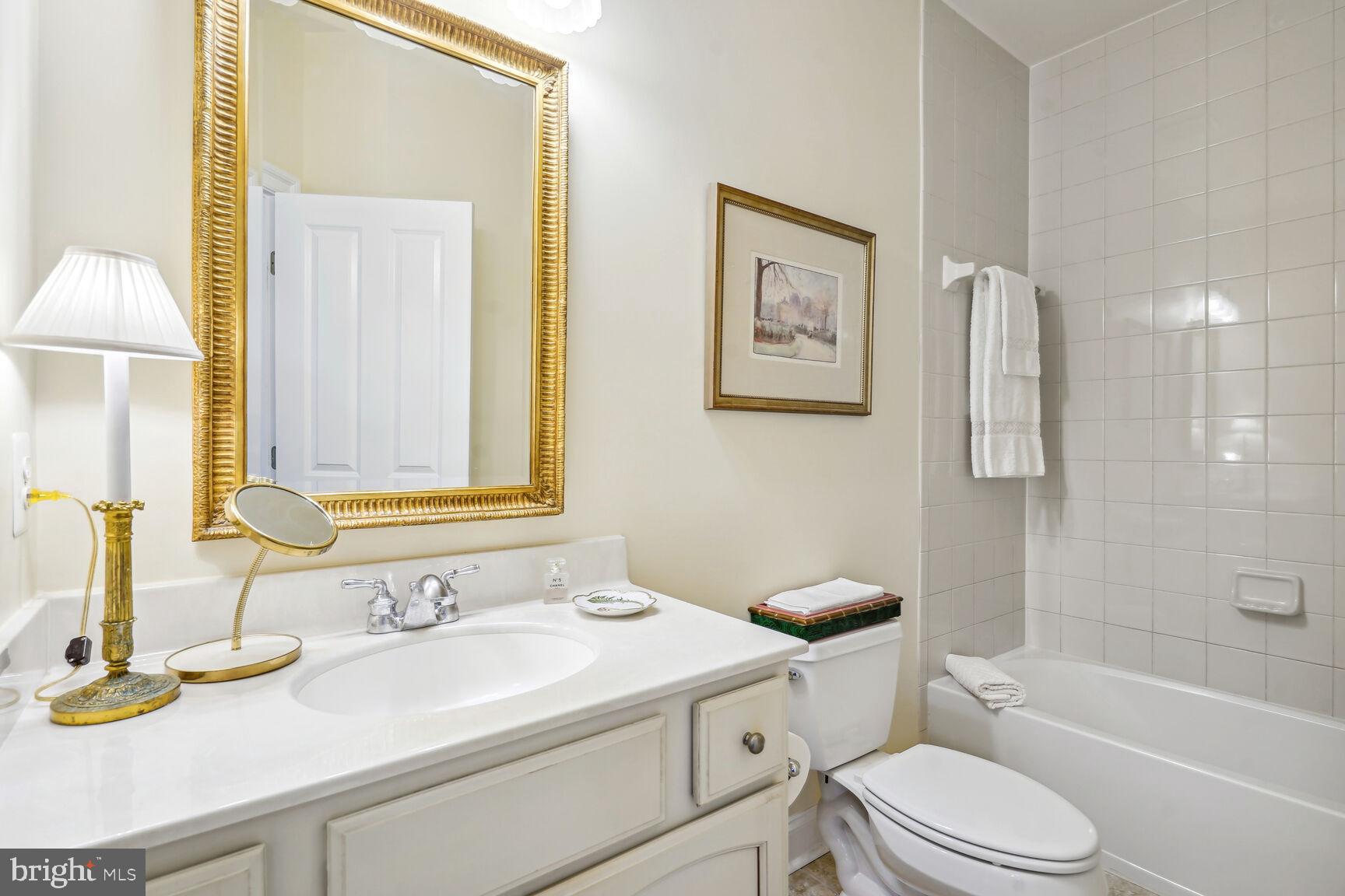 CHALICE CREST - Residential