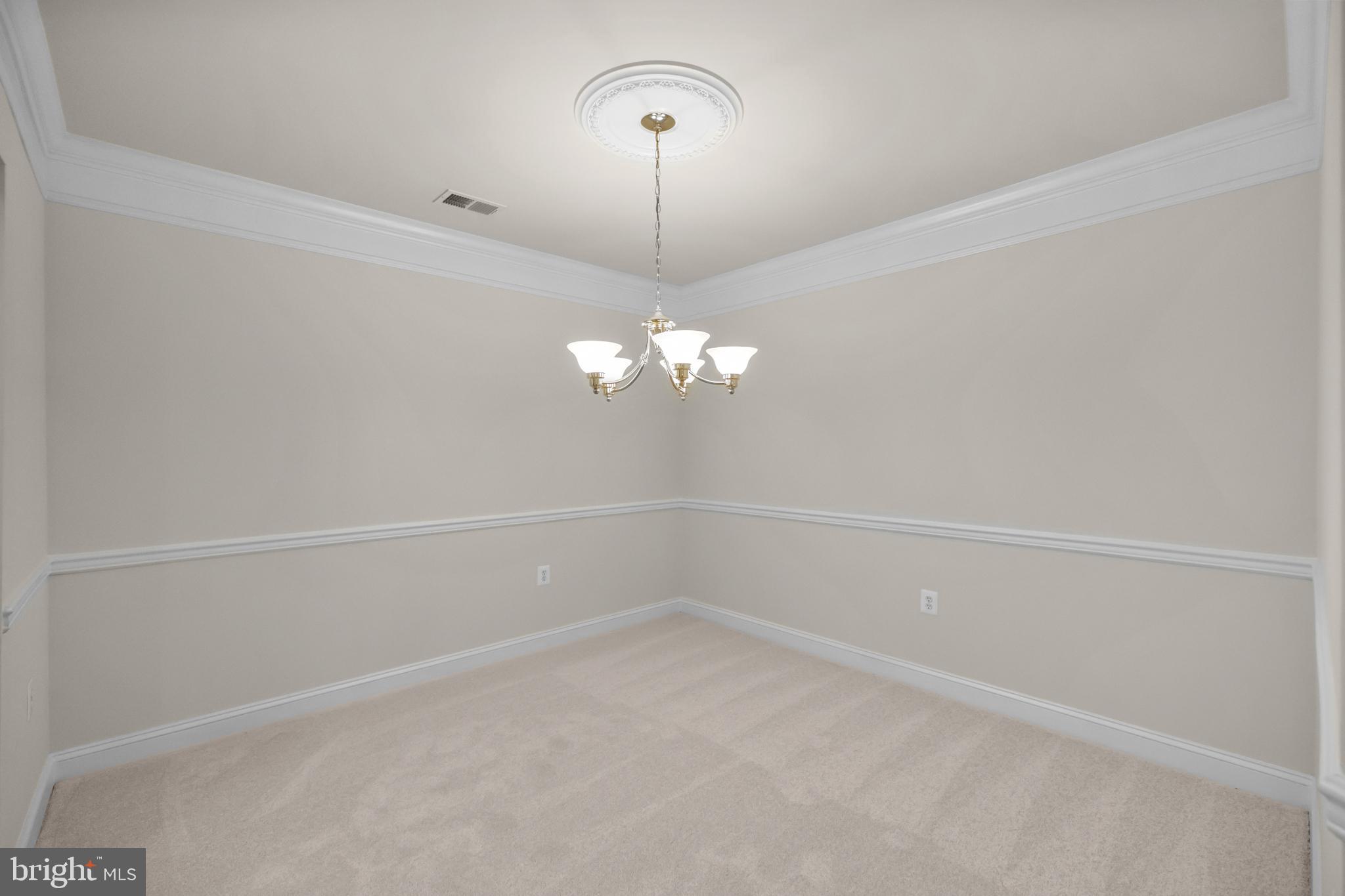 SAINTSBURY PLAZA - Residential