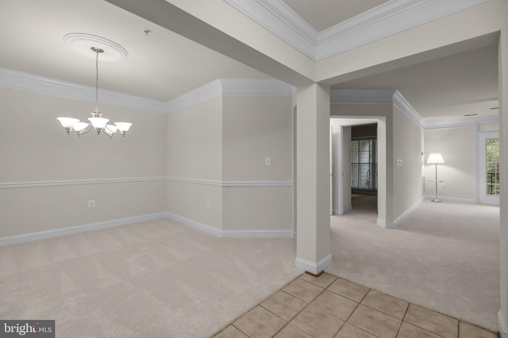 SAINTSBURY PLAZA - Residential