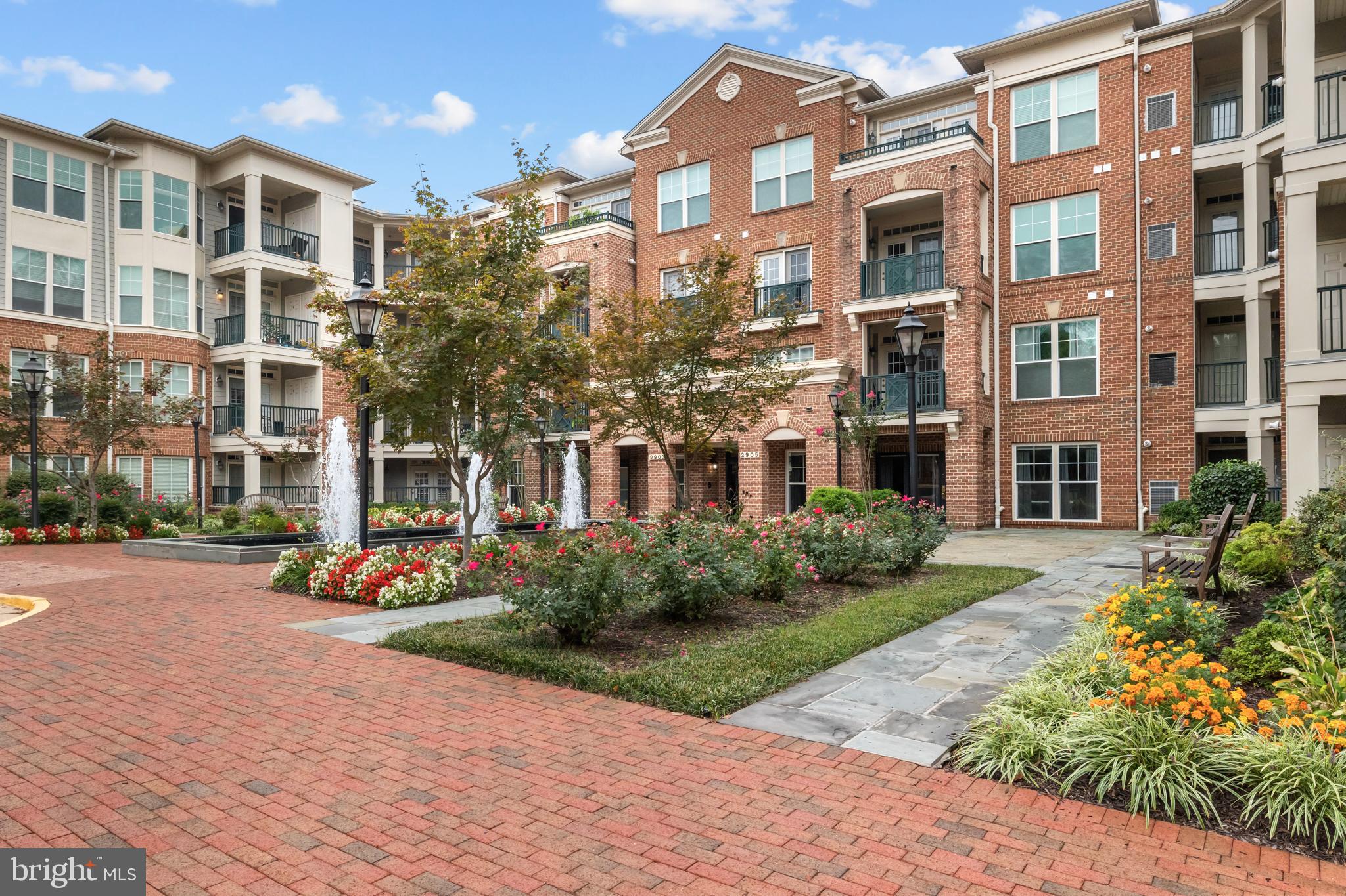 2905 SAINTSBURY PLAZA 315