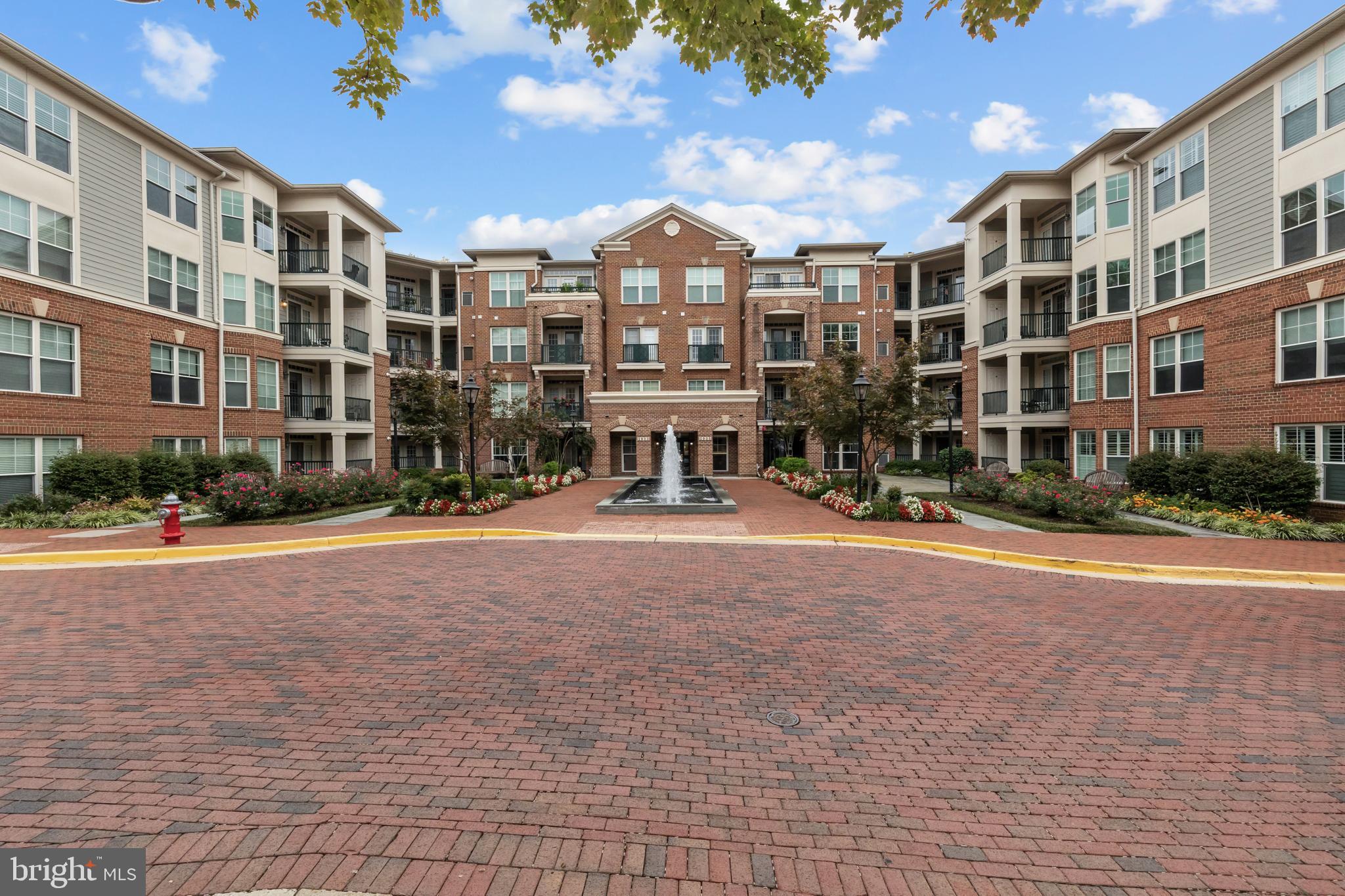 2905 SAINTSBURY PLAZA 315