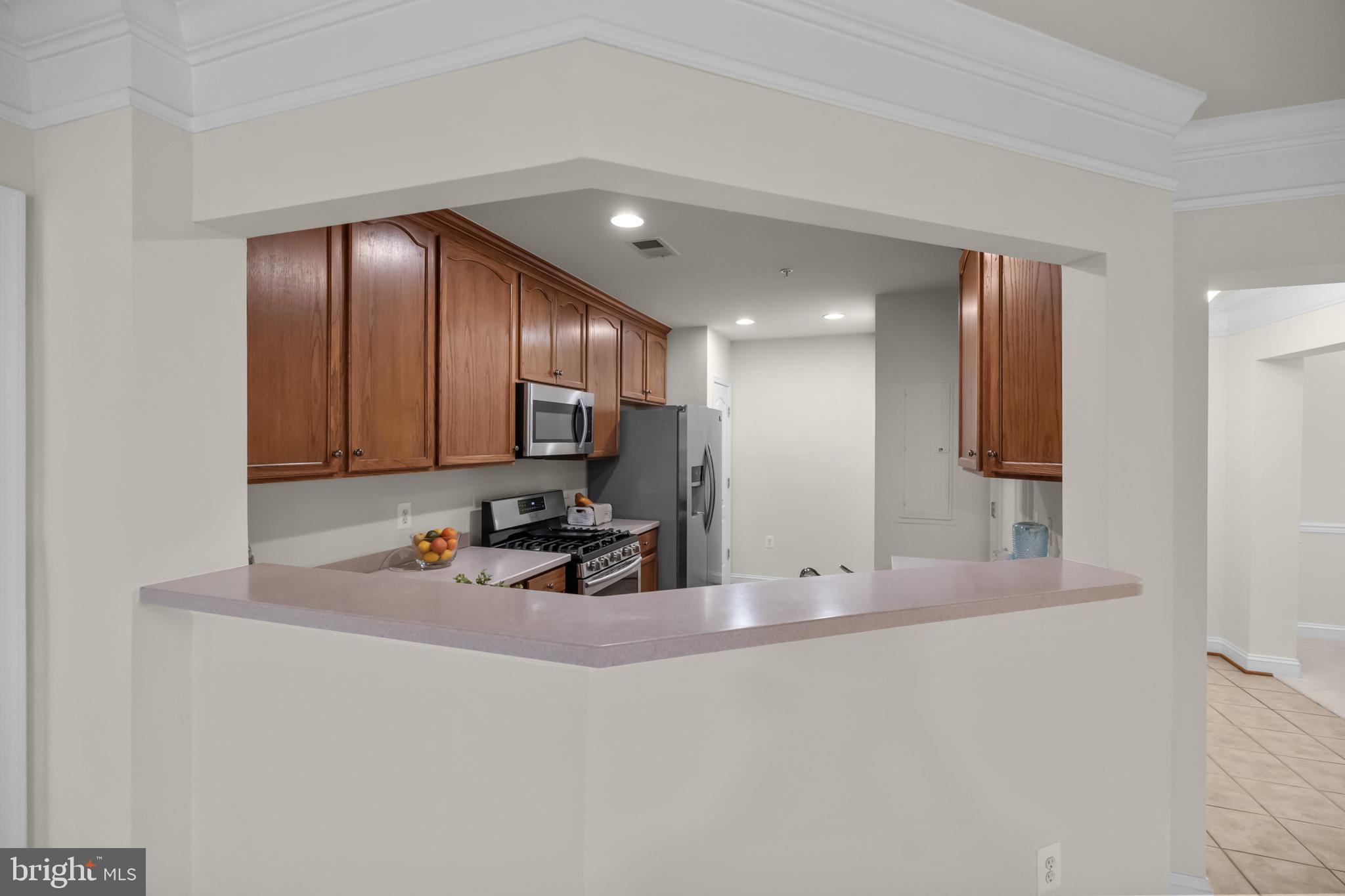 SAINTSBURY PLAZA - Residential