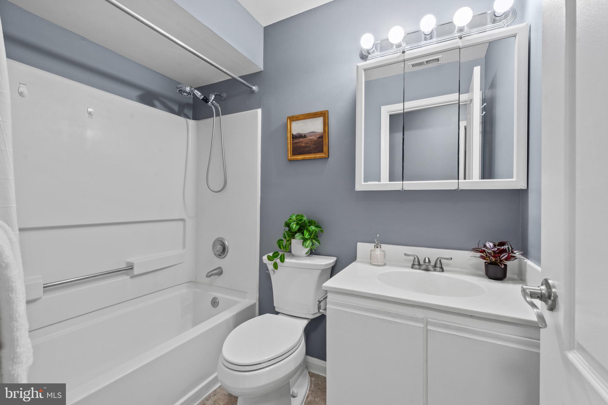 MONTGOMERY RUN - Residential