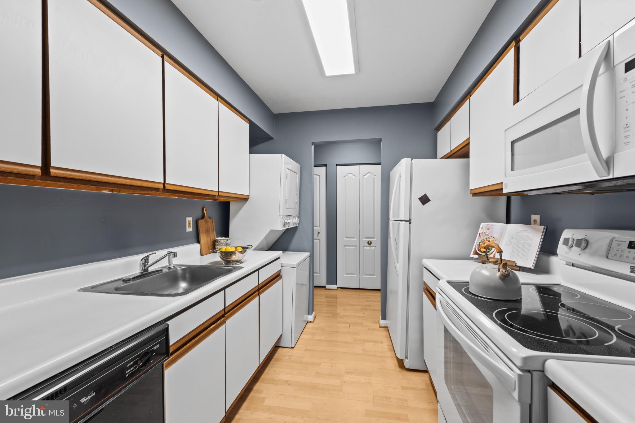 MONTGOMERY RUN - Residential