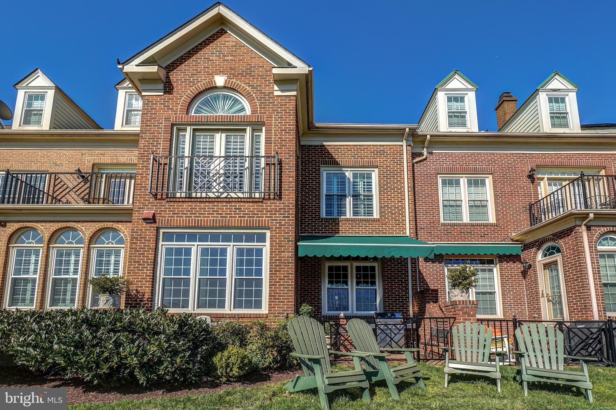 RIVERGATE - Residential